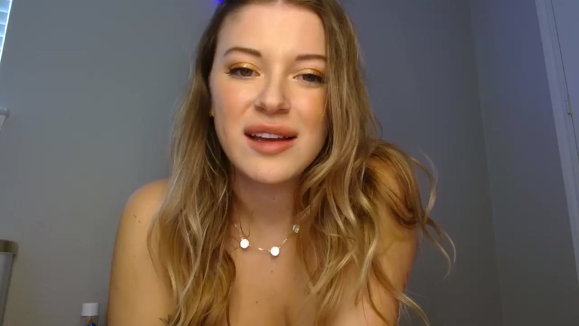 Gallery image thumbnail from rileydepp's myfreecams stream on, 01/23/2025, 22:47 image 16 of 20