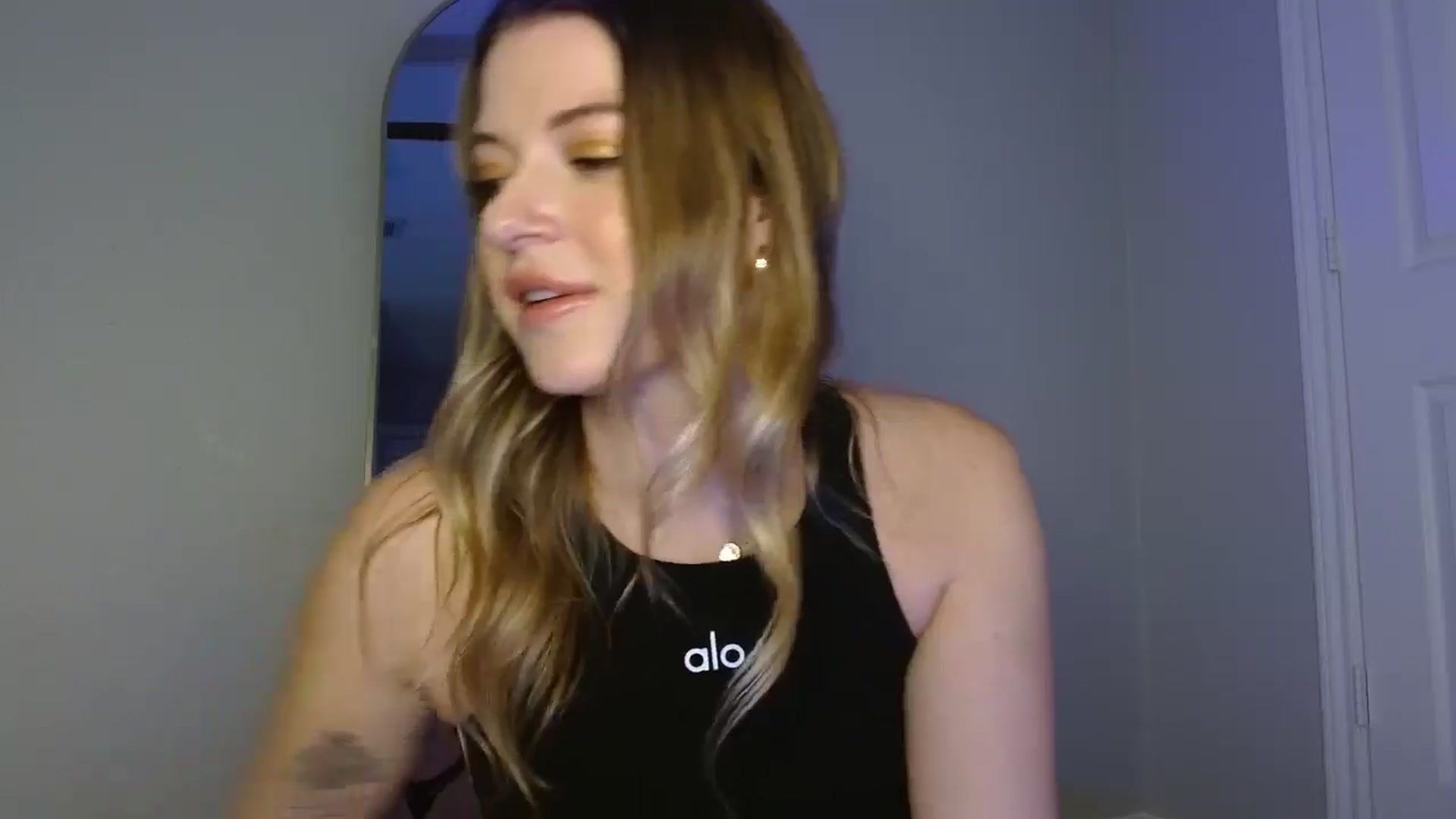 Gallery image thumbnail from rileydepp's myfreecams stream on, 01/29/2025, 22:48 image 12 of 20