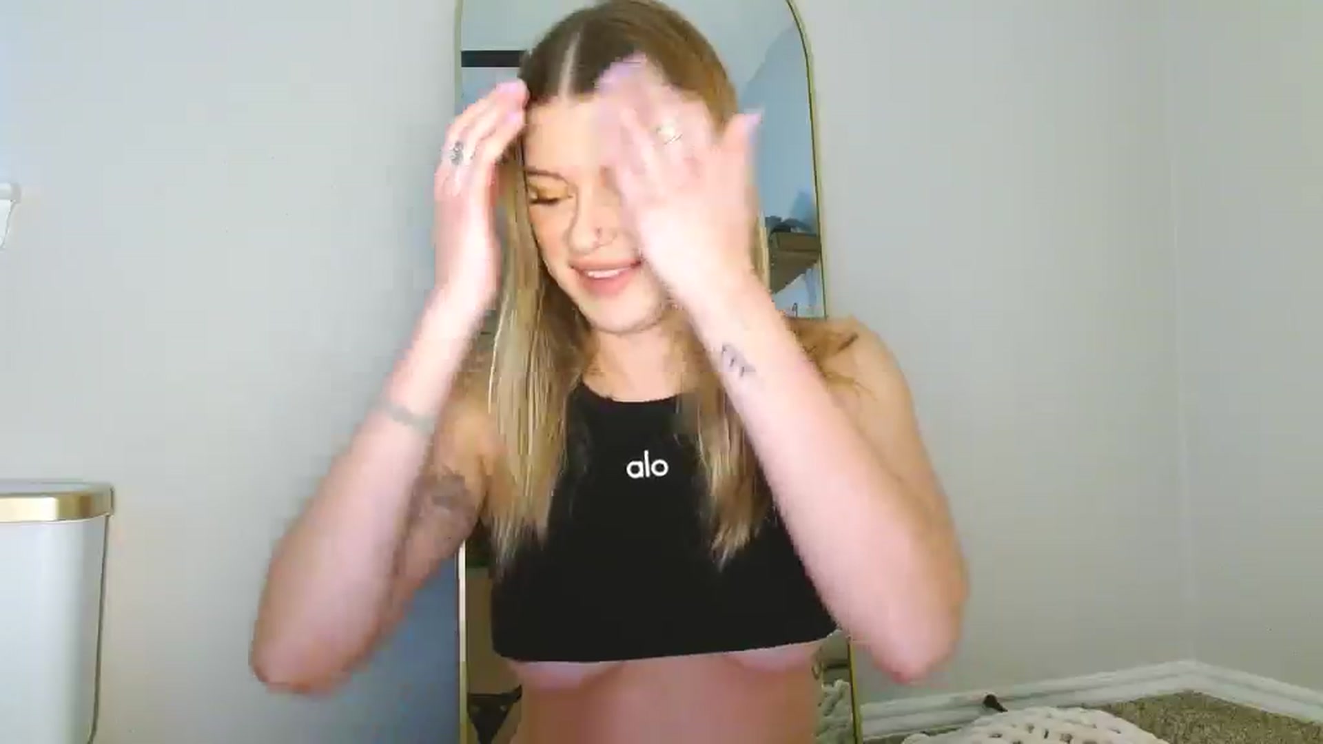 Gallery image thumbnail from rileydepp's myfreecams stream on, 02/20/2025, 24:38 image 12 of 20