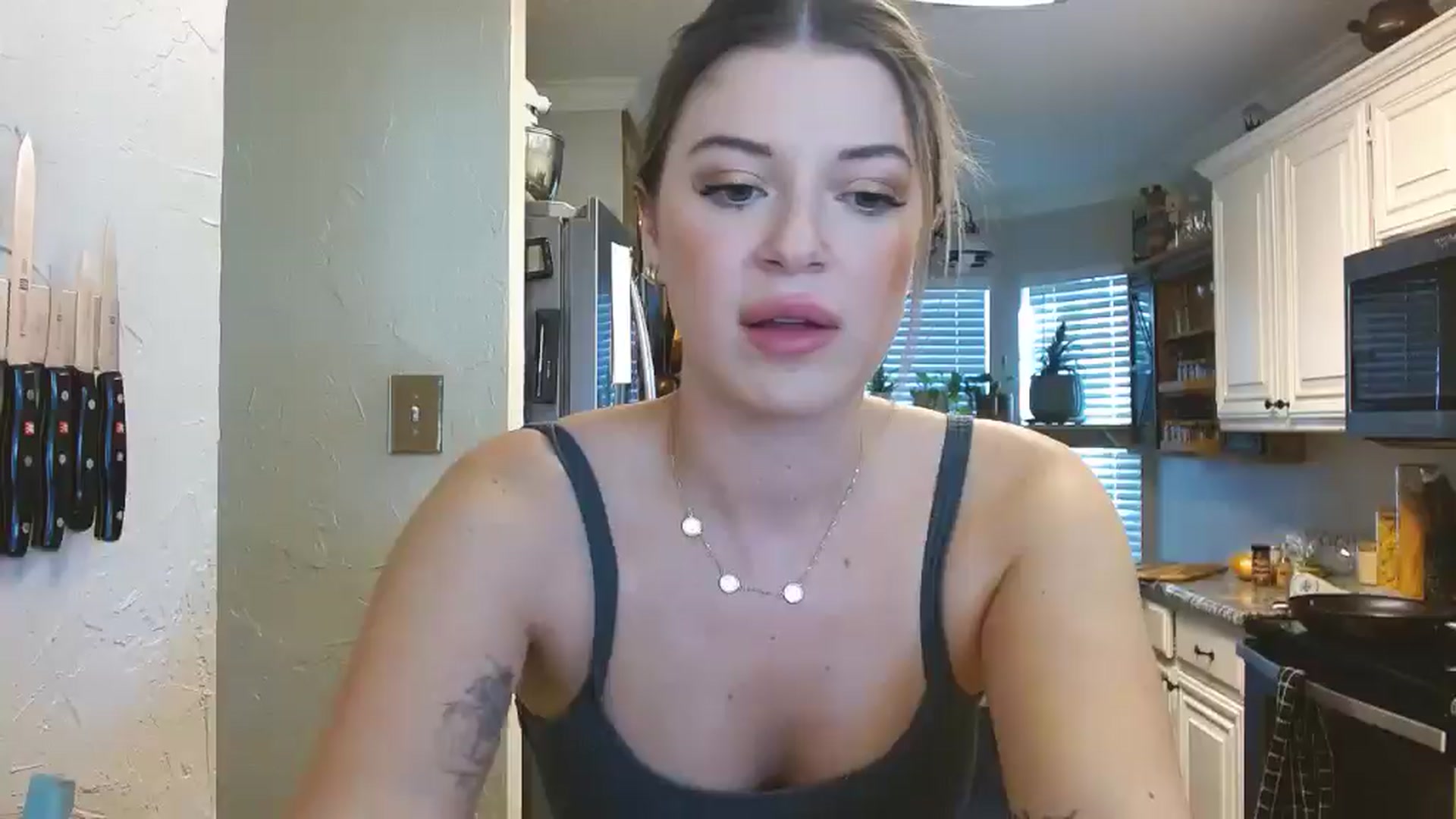 Gallery image thumbnail from rileydepp's myfreecams stream on, 02/25/2025, 23:33 image 11 of 20