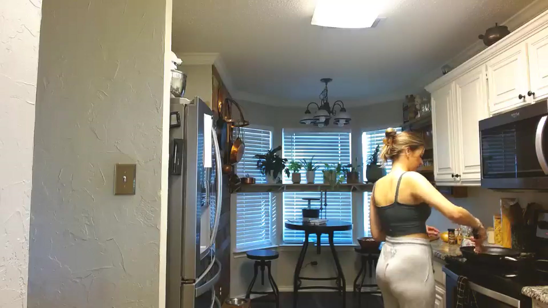 Gallery image thumbnail from rileydepp's myfreecams stream on, 02/25/2025, 23:33 image 18 of 20