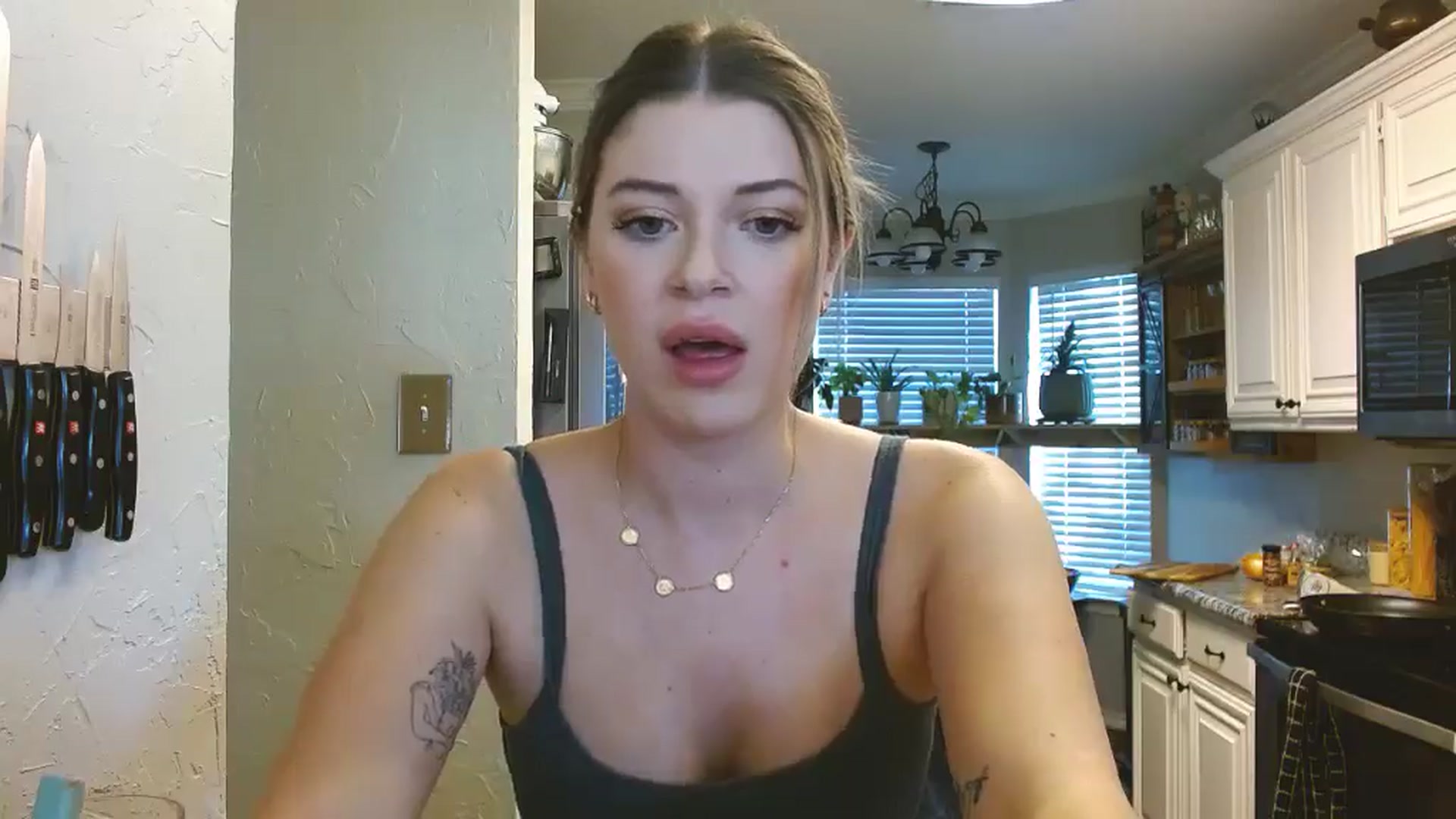 Gallery image thumbnail from rileydepp's myfreecams stream on, 02/25/2025, 23:33 image 13 of 20