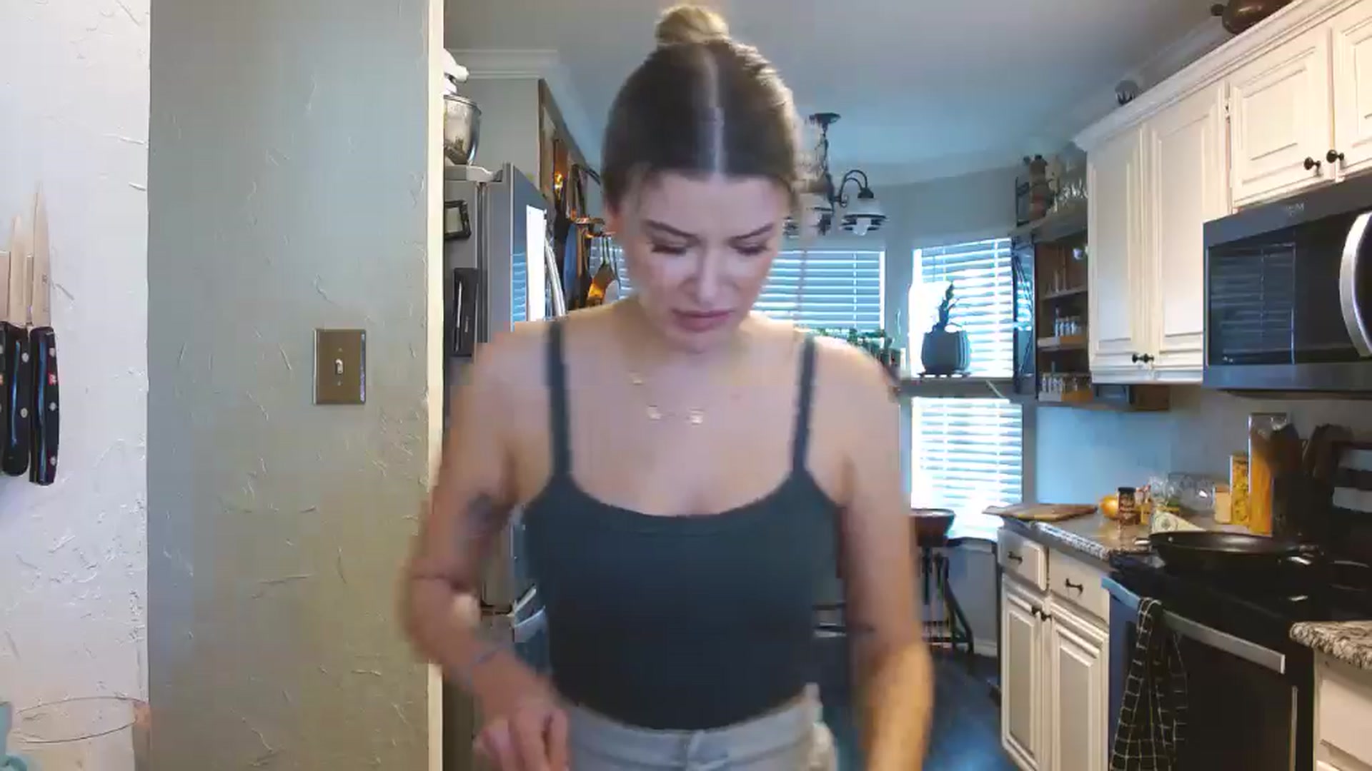 Gallery image thumbnail from rileydepp's myfreecams stream on, 02/25/2025, 23:33 image 4 of 20