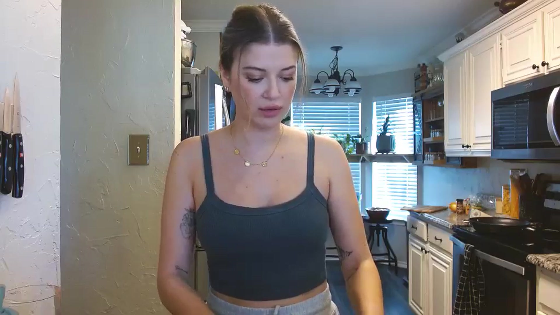 Gallery image thumbnail from rileydepp's myfreecams stream on, 02/25/2025, 23:33 image 2 of 20