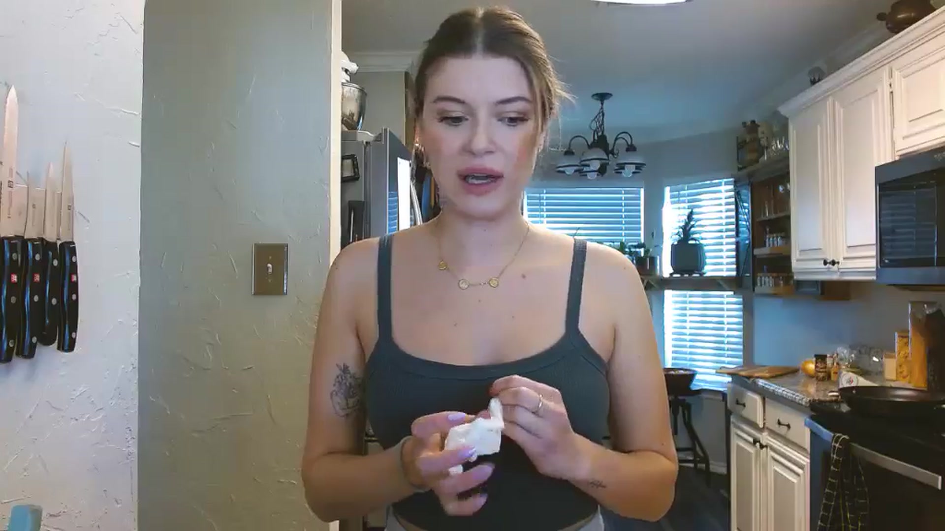 Gallery image thumbnail from rileydepp's myfreecams stream on, 02/25/2025, 23:33 image 8 of 20
