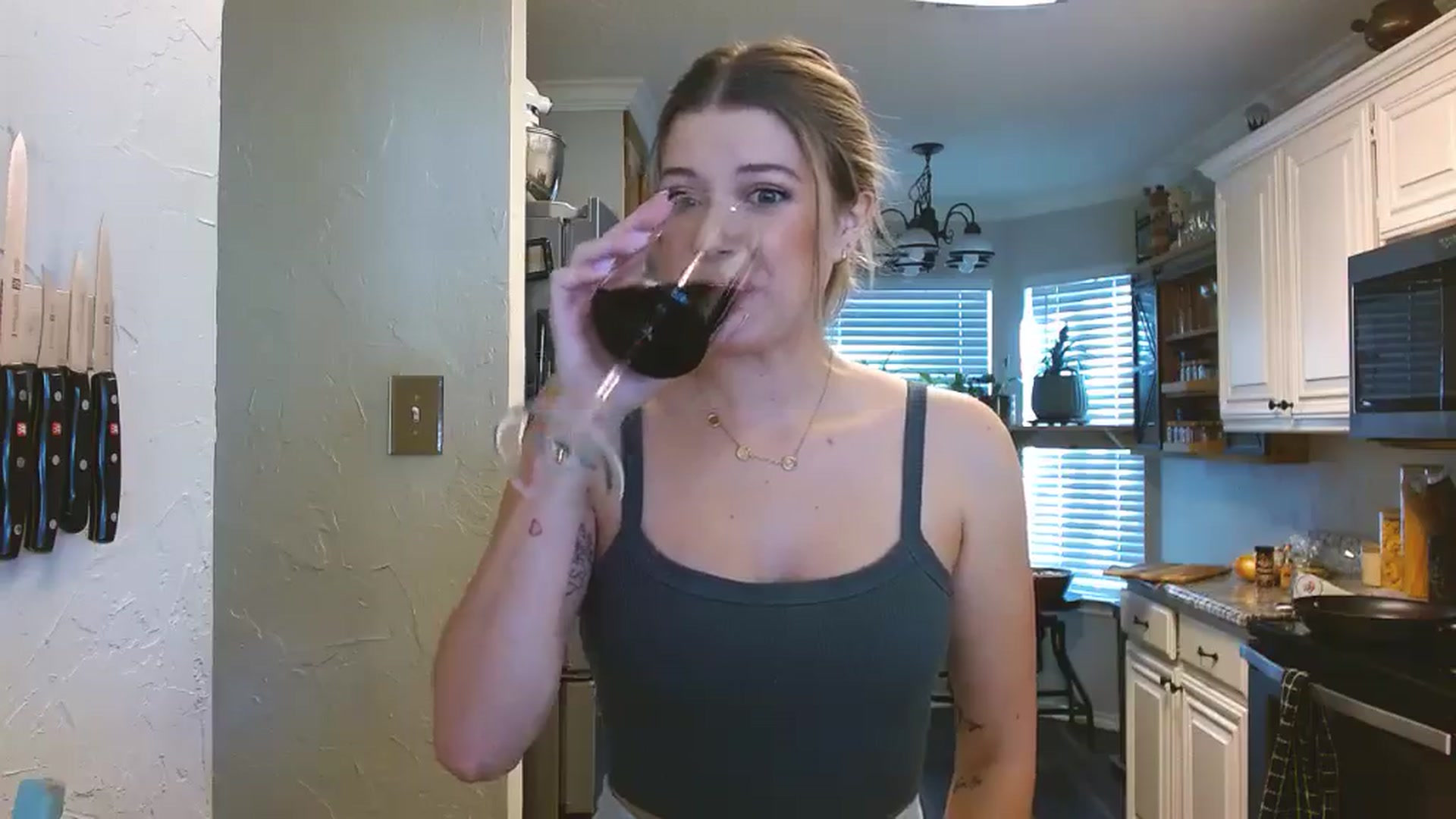 Gallery image thumbnail from rileydepp's myfreecams stream on, 02/25/2025, 23:33 image 7 of 20