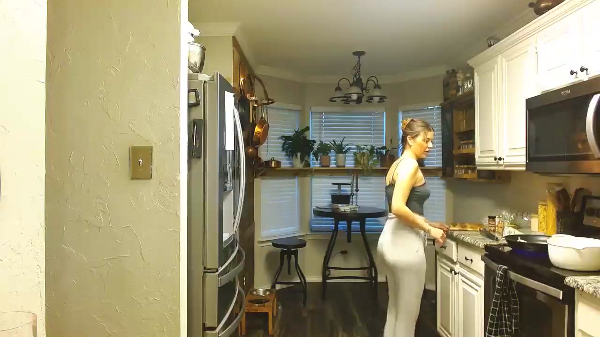 Gallery image thumbnail from rileydepp's myfreecams stream on, 02/26/2025, 24:25 image 12 of 20