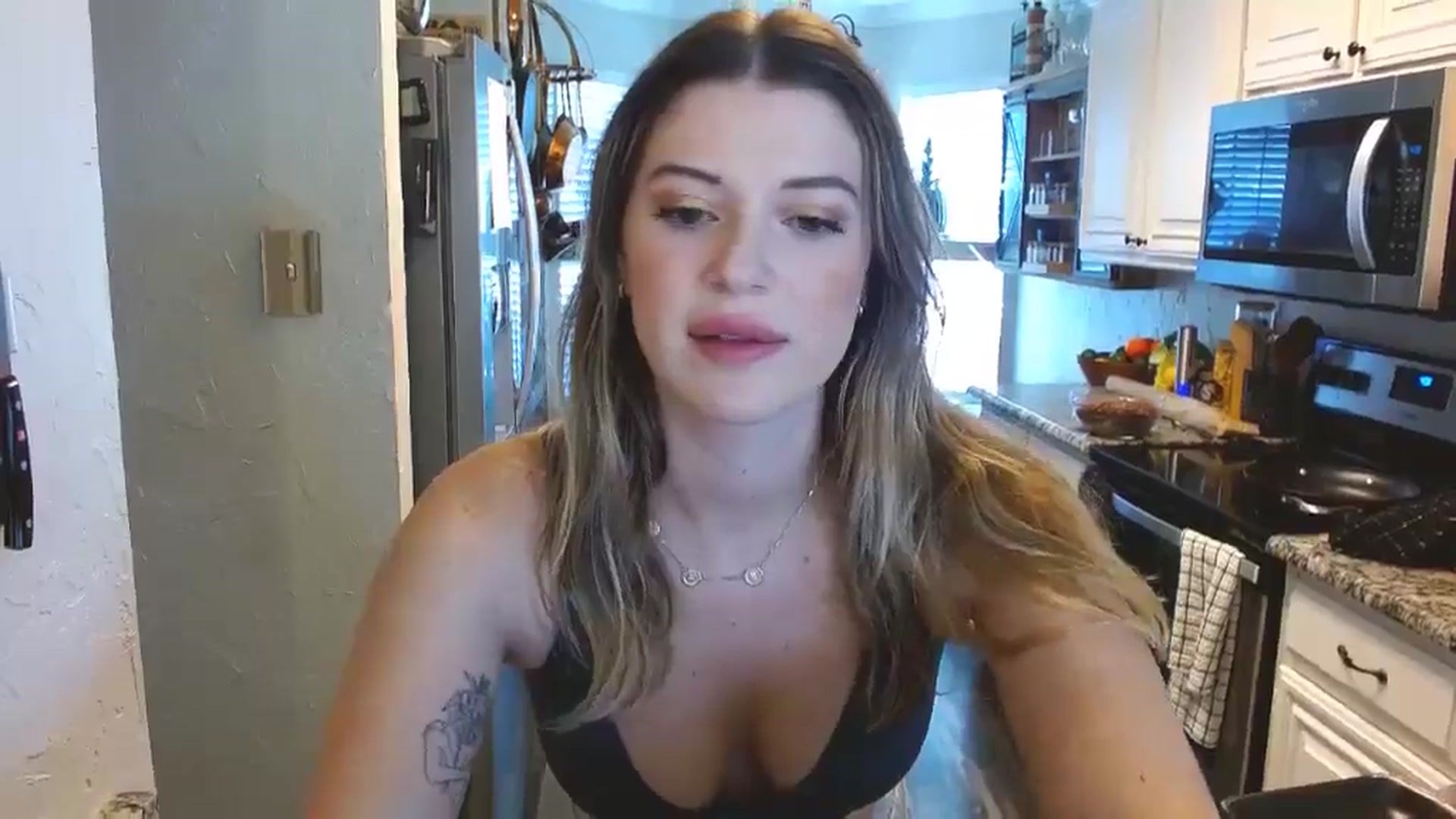 Gallery image thumbnail from rileydepp's myfreecams stream on, 03/04/2025, 22:36 image 14 of 20