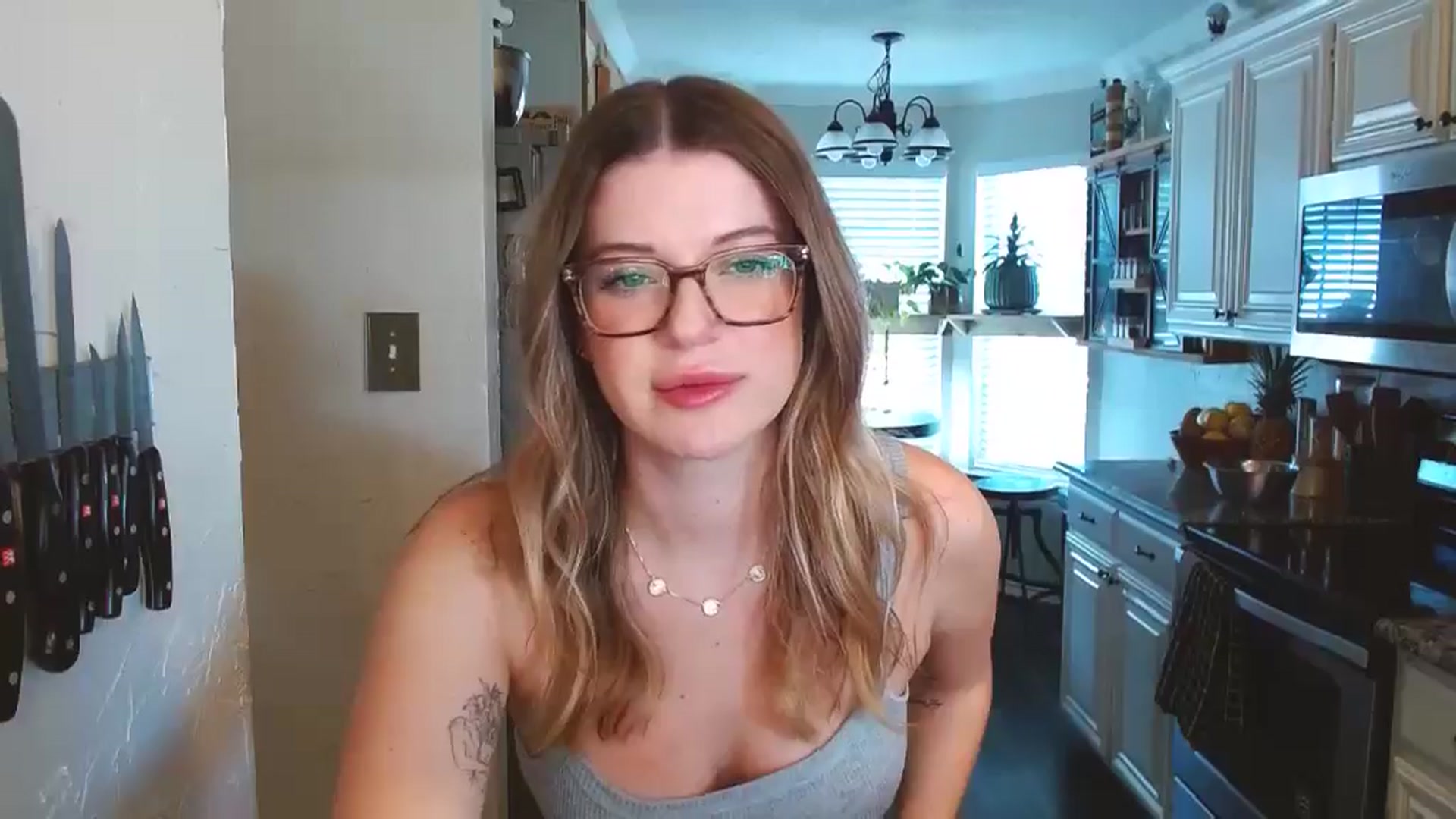 Gallery image thumbnail from rileydepp's myfreecams stream on, 03/10/2025, 20:08 image 19 of 20