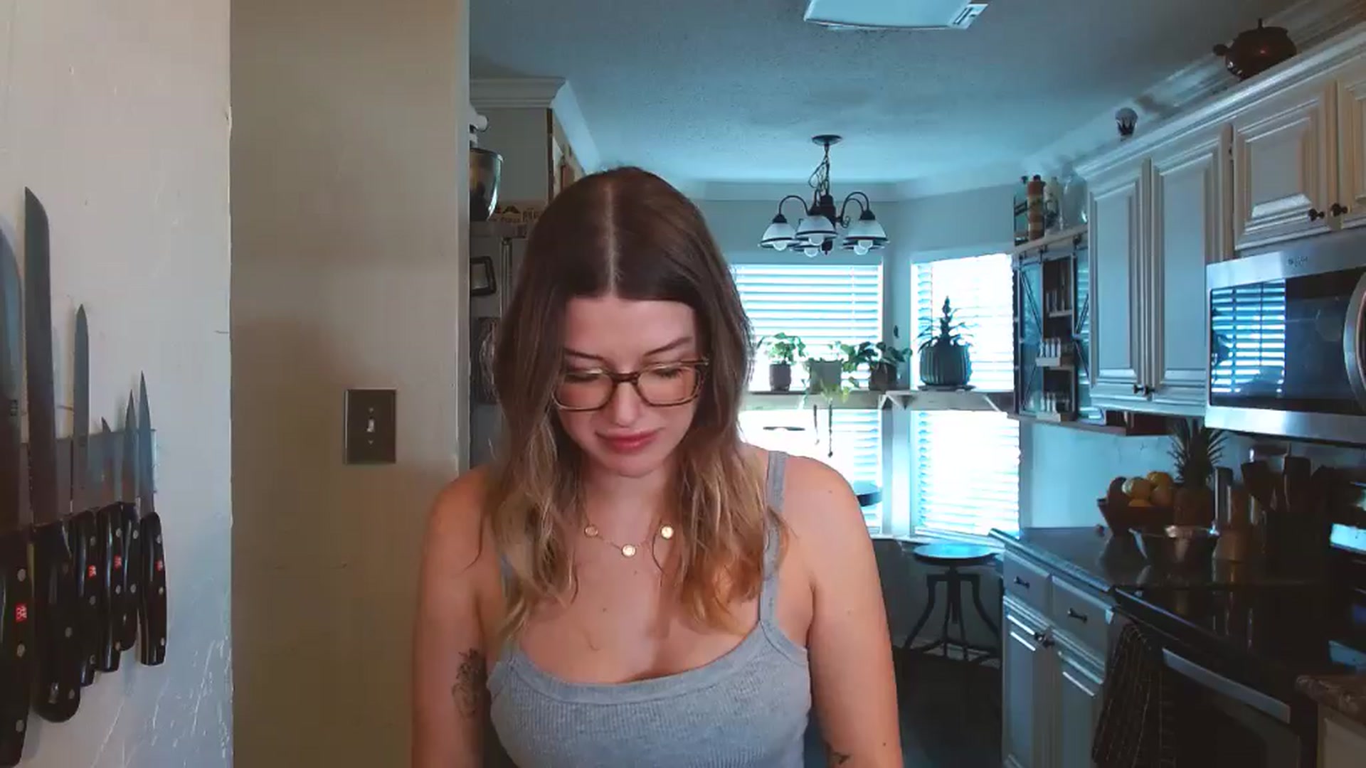 Gallery image thumbnail from rileydepp's myfreecams stream on, 03/10/2025, 20:08 image 12 of 20