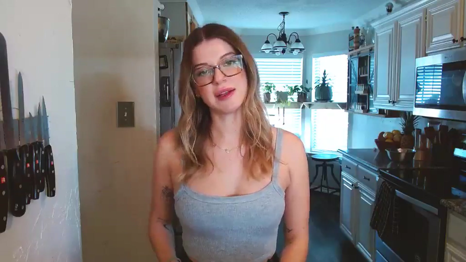 Gallery image thumbnail from rileydepp's myfreecams stream on, 03/10/2025, 20:08 image 14 of 20