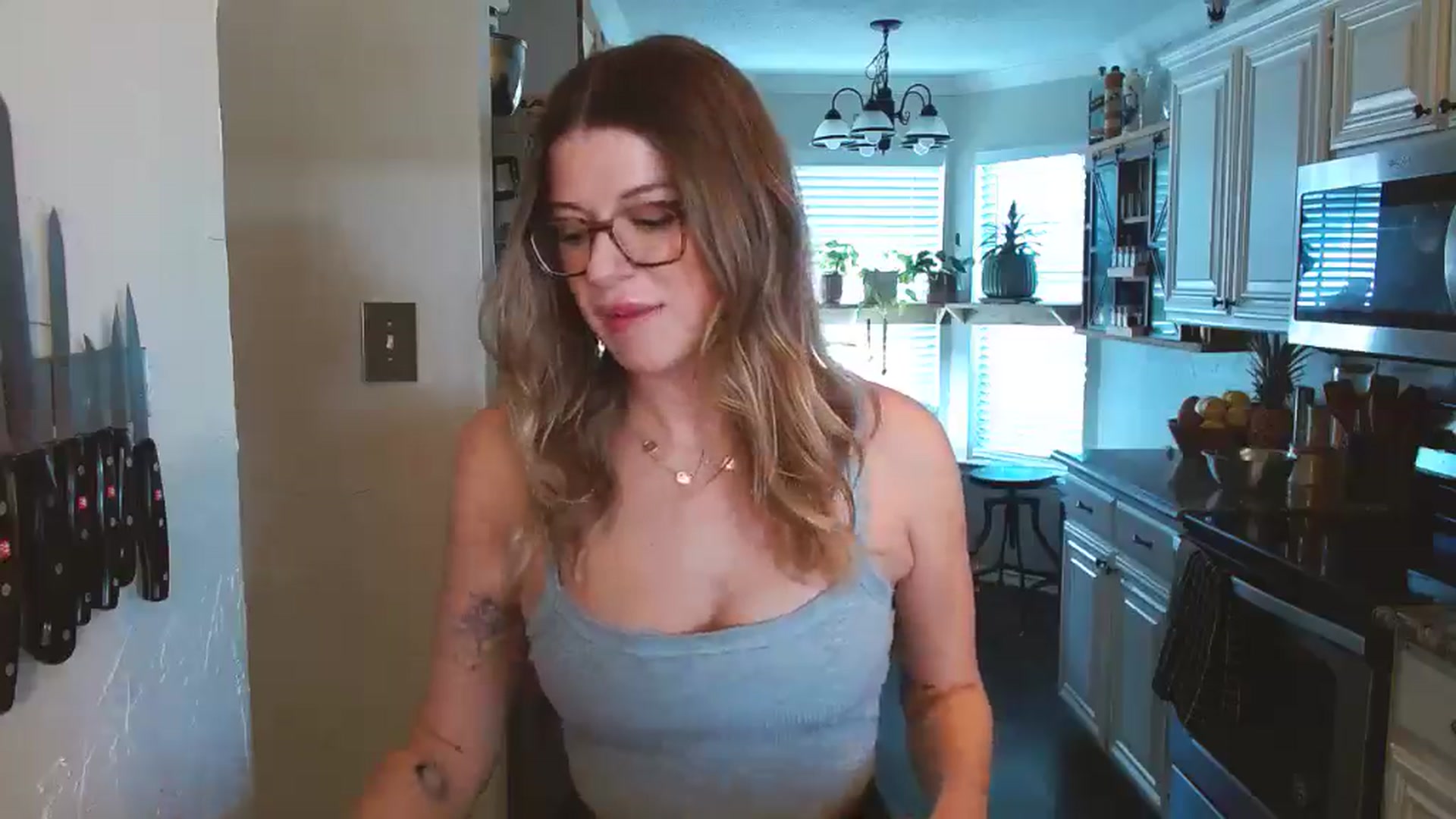 Gallery image thumbnail from rileydepp's myfreecams stream on, 03/10/2025, 20:08 image 4 of 20