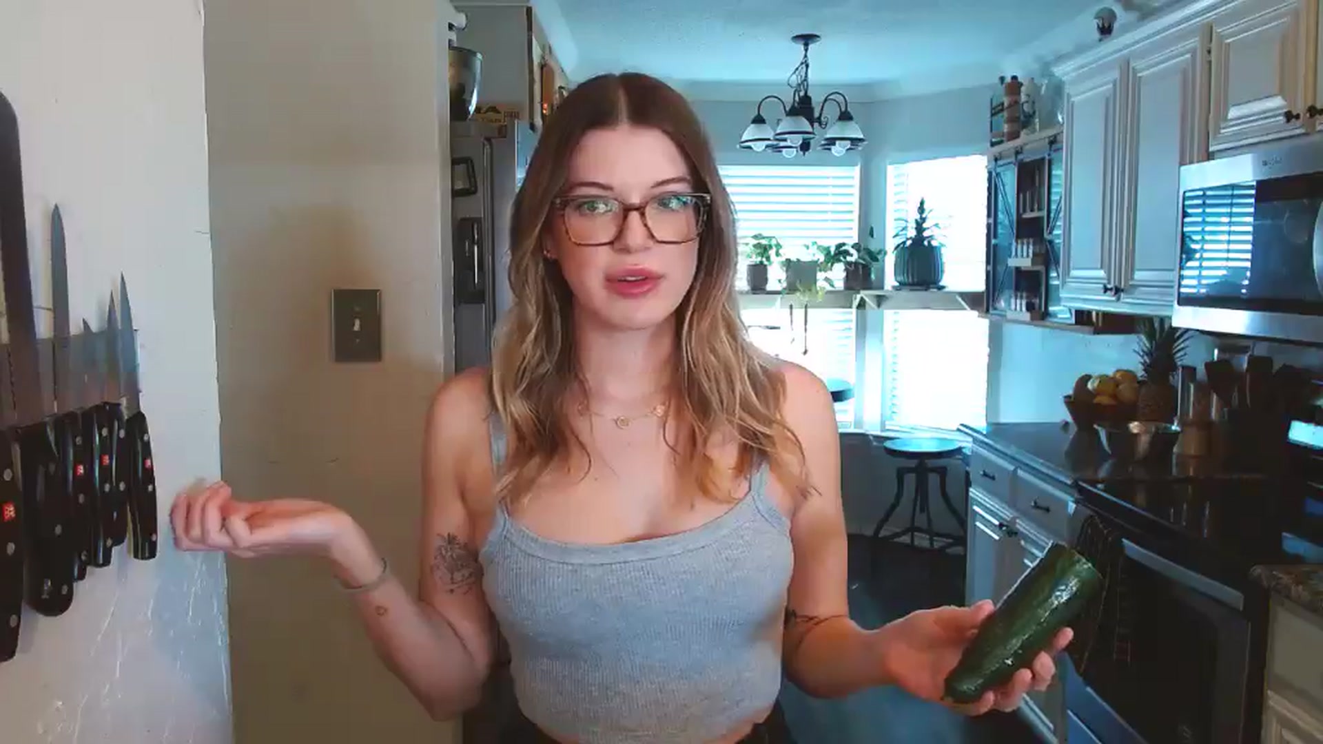 Gallery image thumbnail from rileydepp's myfreecams stream on, 03/10/2025, 20:08 image 15 of 20