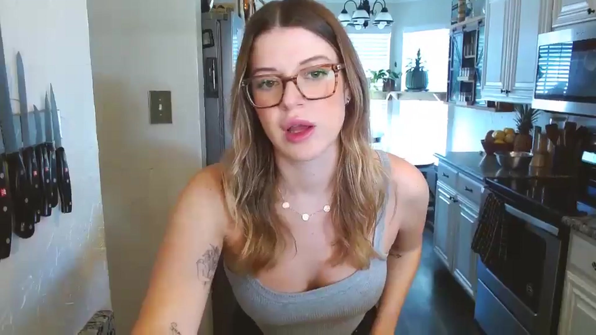 Gallery image thumbnail from rileydepp's myfreecams stream on, 03/10/2025, 20:37 image 5 of 20