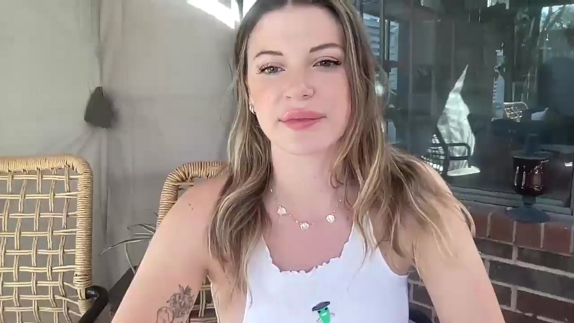 Gallery image thumbnail from rileydepp's myfreecams stream on, 03/17/2025, 22:39 image 12 of 20
