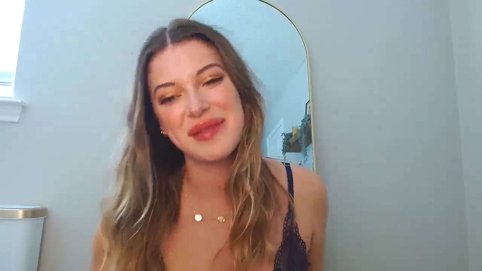 Gallery image thumbnail from rileydepp's myfreecams stream on, 03/24/2025, 21:36 image 8 of 20