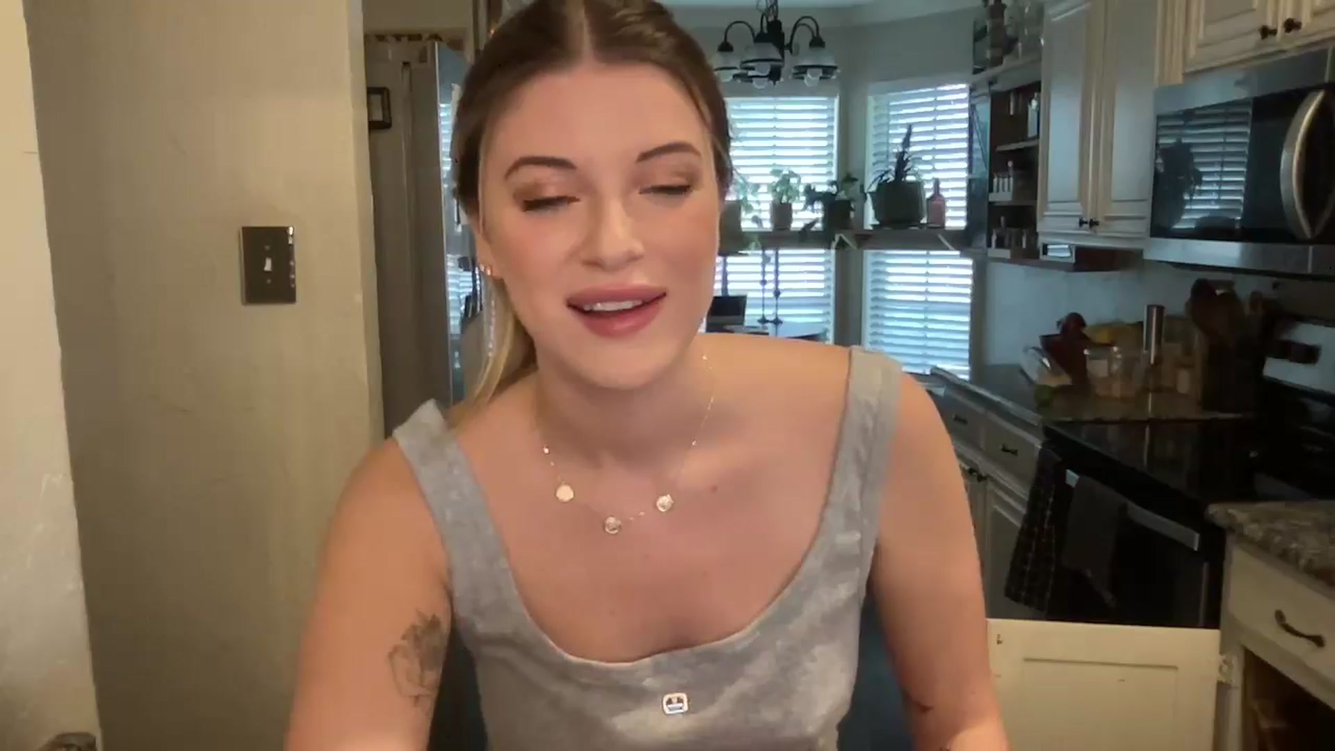 Gallery image thumbnail from rileydepp's myfreecams stream on, 04/06/2025, 22:45 image 14 of 20