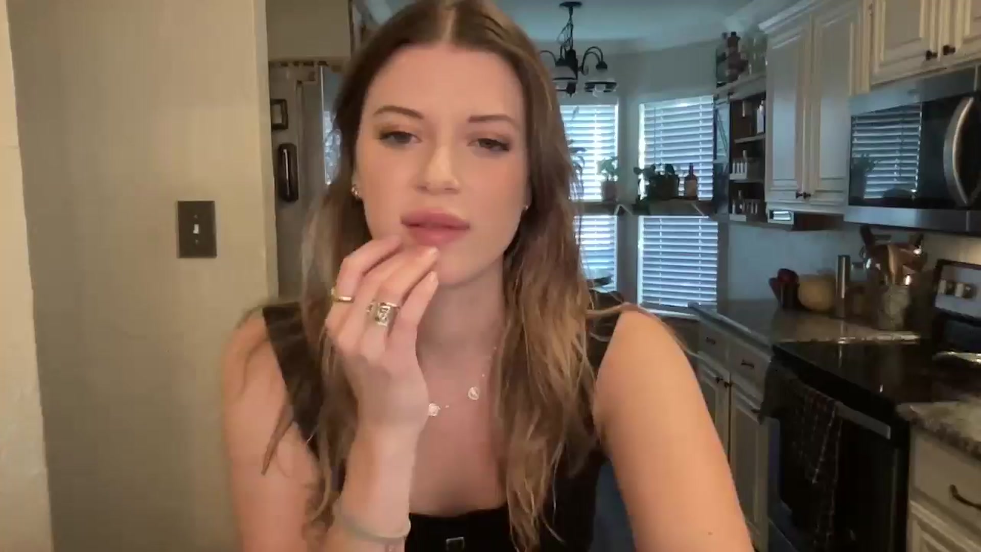 Gallery image thumbnail from rileydepp's myfreecams stream on, 04/13/2025, 23:55 image 14 of 20