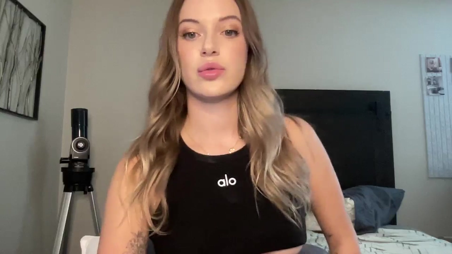 Gallery image thumbnail from rileydepp's myfreecams stream on, 10/17/2025, 21:54 image 3 of 20