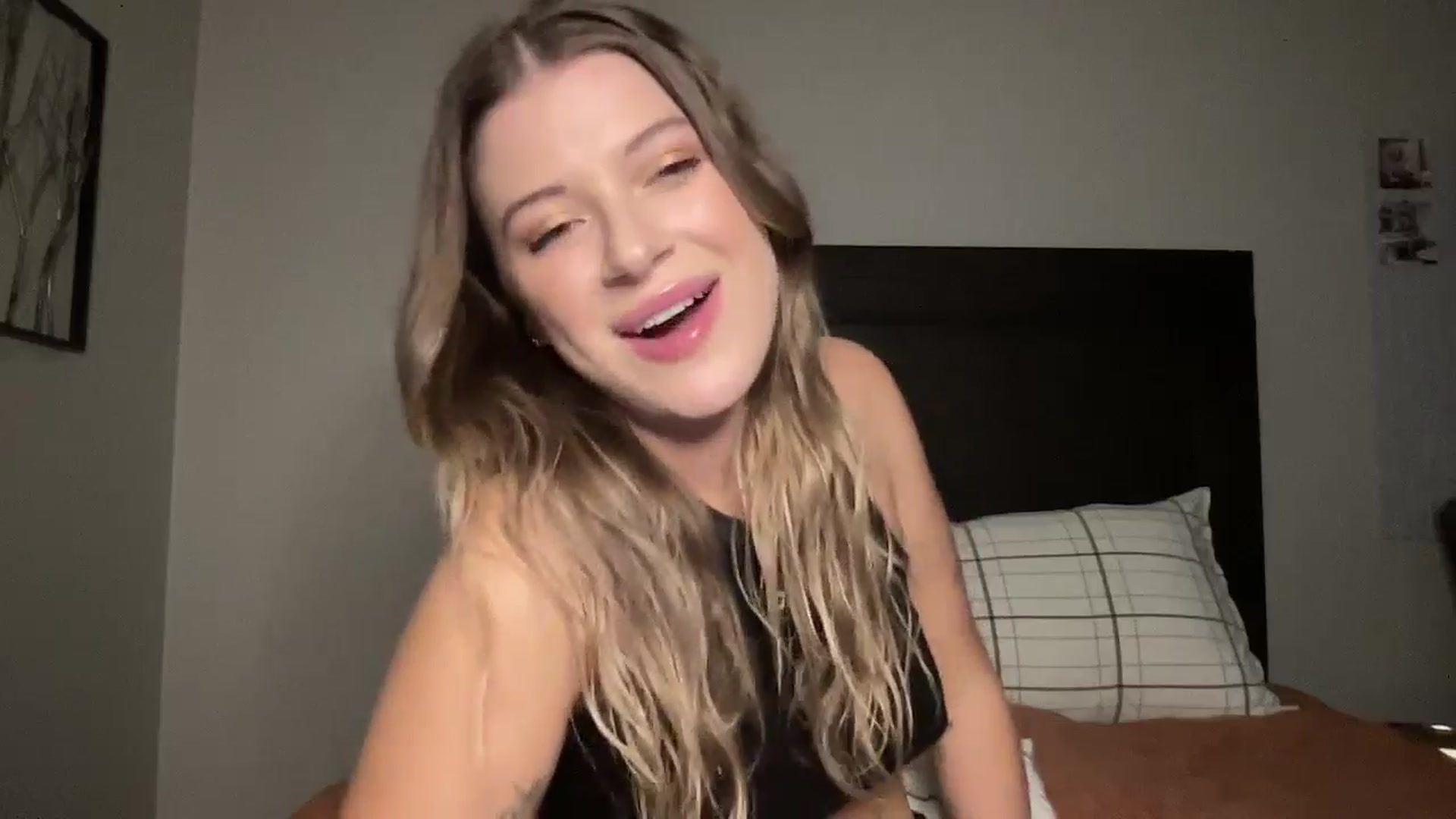 Gallery image thumbnail from rileydepp's myfreecams stream on, 10/27/2025, 23:46 image 13 of 20