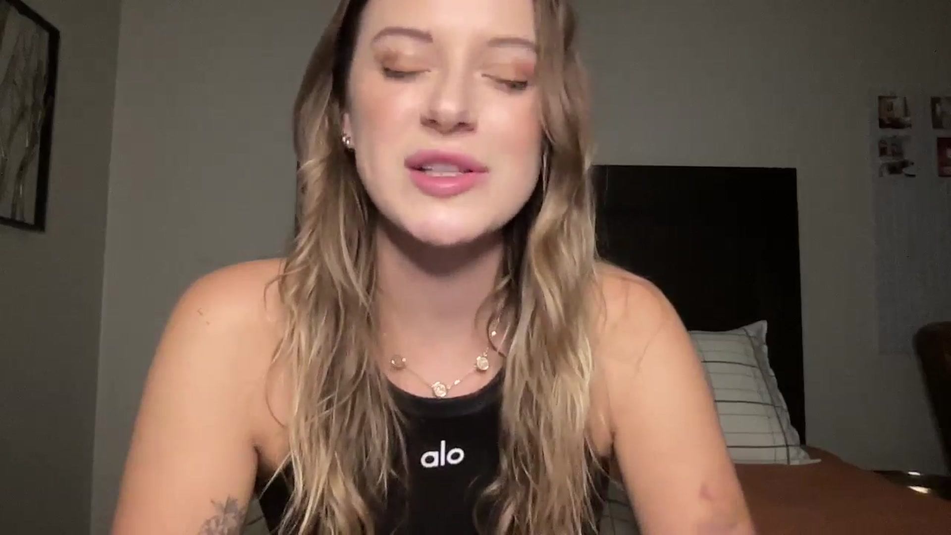Gallery image thumbnail from rileydepp's myfreecams stream on, 10/28/2025, 24:45 image 7 of 20