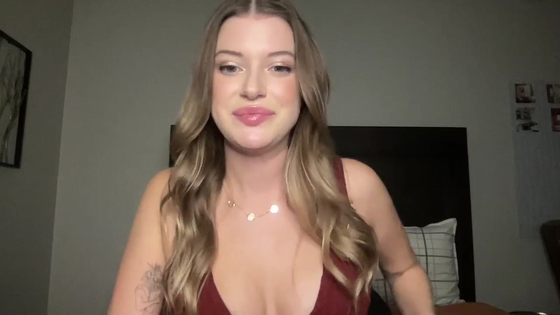 Gallery image thumbnail from rileydepp's myfreecams stream on, 11/15/2025, 24:06 image 6 of 20