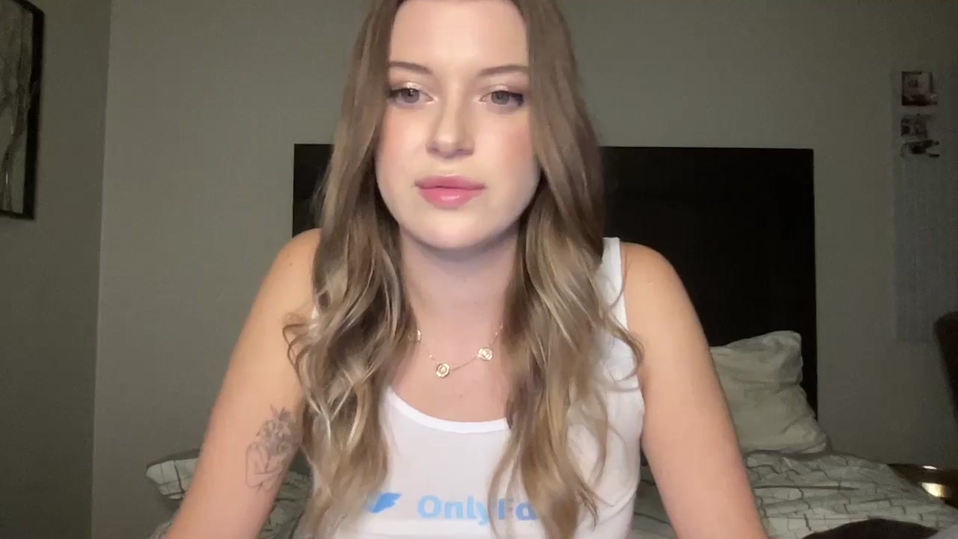 Gallery image thumbnail from rileydepp's myfreecams stream on, 11/18/2025, 01:37 image 13 of 20