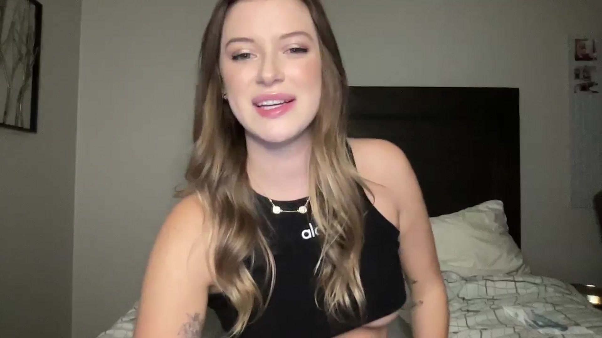 Gallery image thumbnail from rileydepp's myfreecams stream on, 11/20/2025, 23:50 image 15 of 20