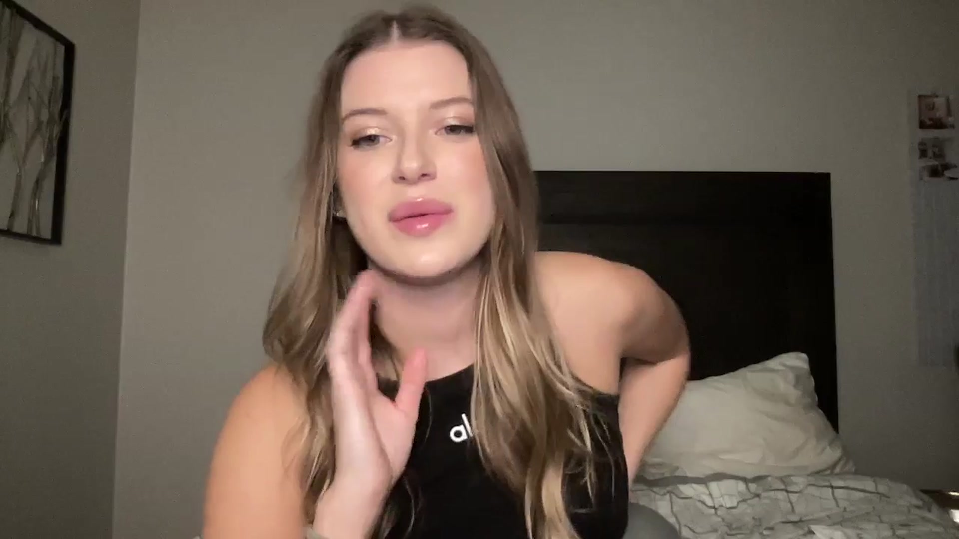 Gallery image thumbnail from rileydepp's myfreecams stream on, 11/21/2025, 24:42 image 13 of 20
