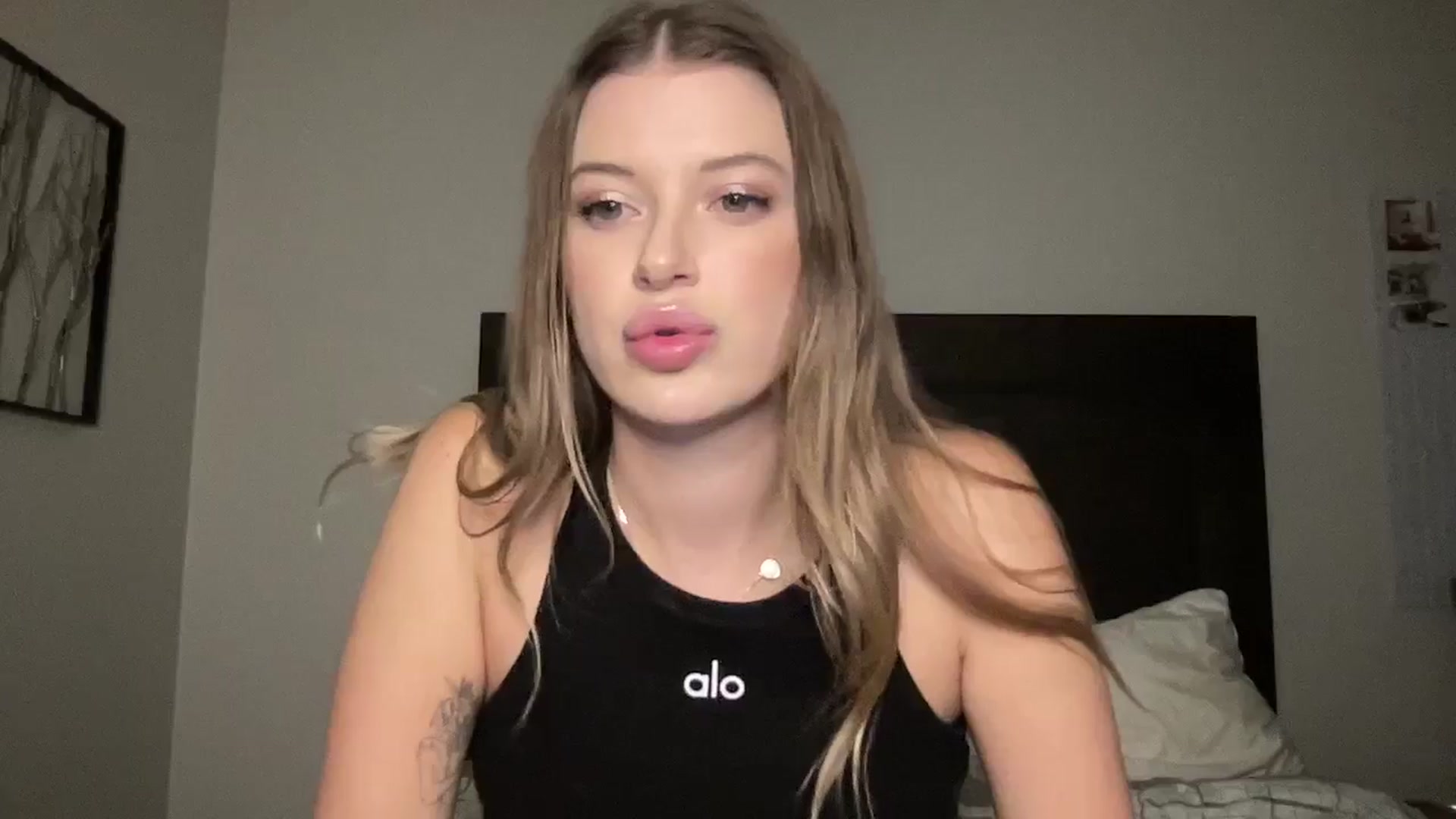 Gallery image thumbnail from rileydepp's myfreecams stream on, 11/21/2025, 24:42 image 15 of 20