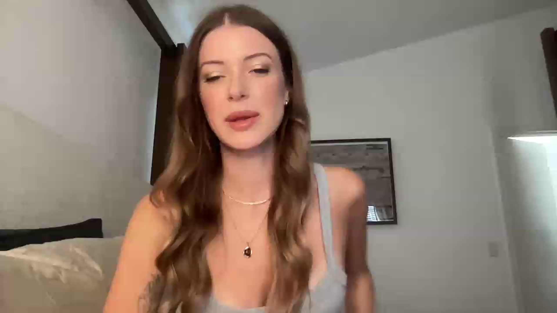 Gallery image thumbnail from rileydepp's myfreecams stream on, 08/26/2026, 22:31 image 4 of 20