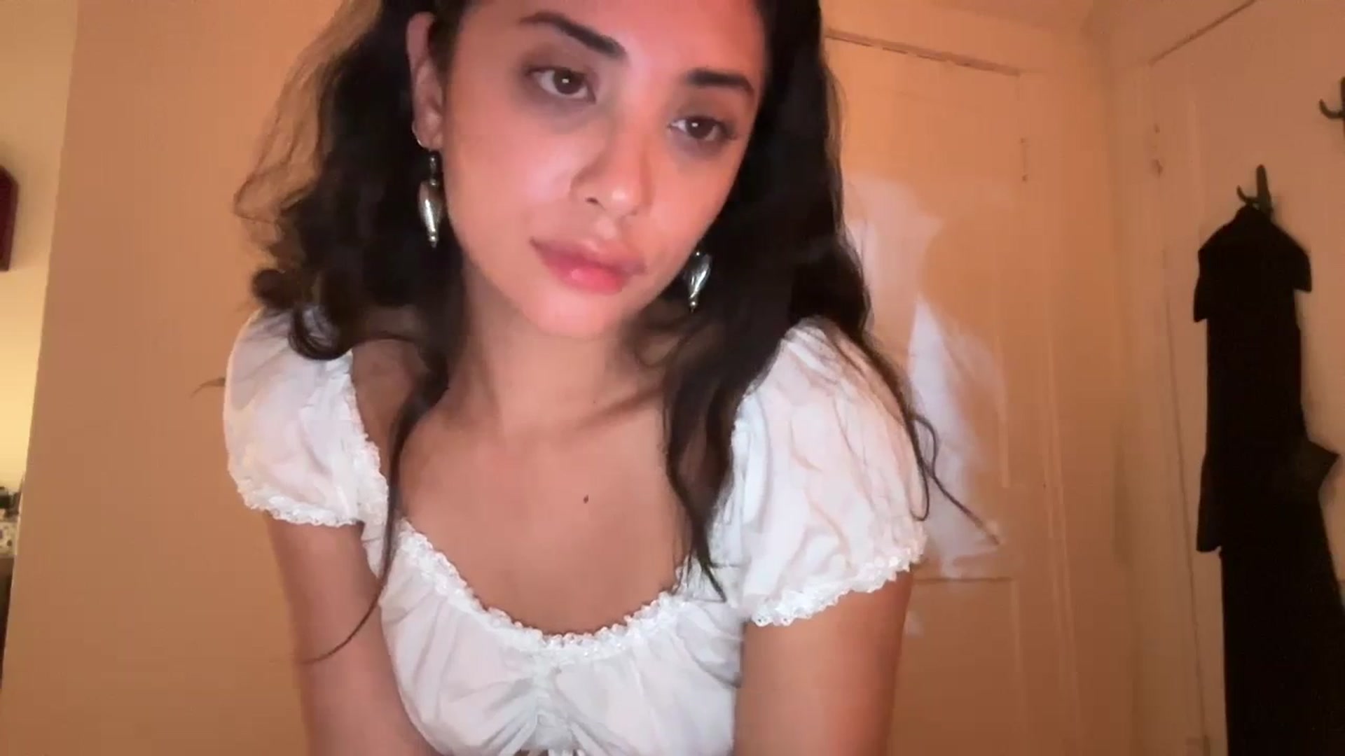 Gallery image thumbnail from risingsiren's myfreecams stream on, 02/18/2024, 05:20 image 12 of 20
