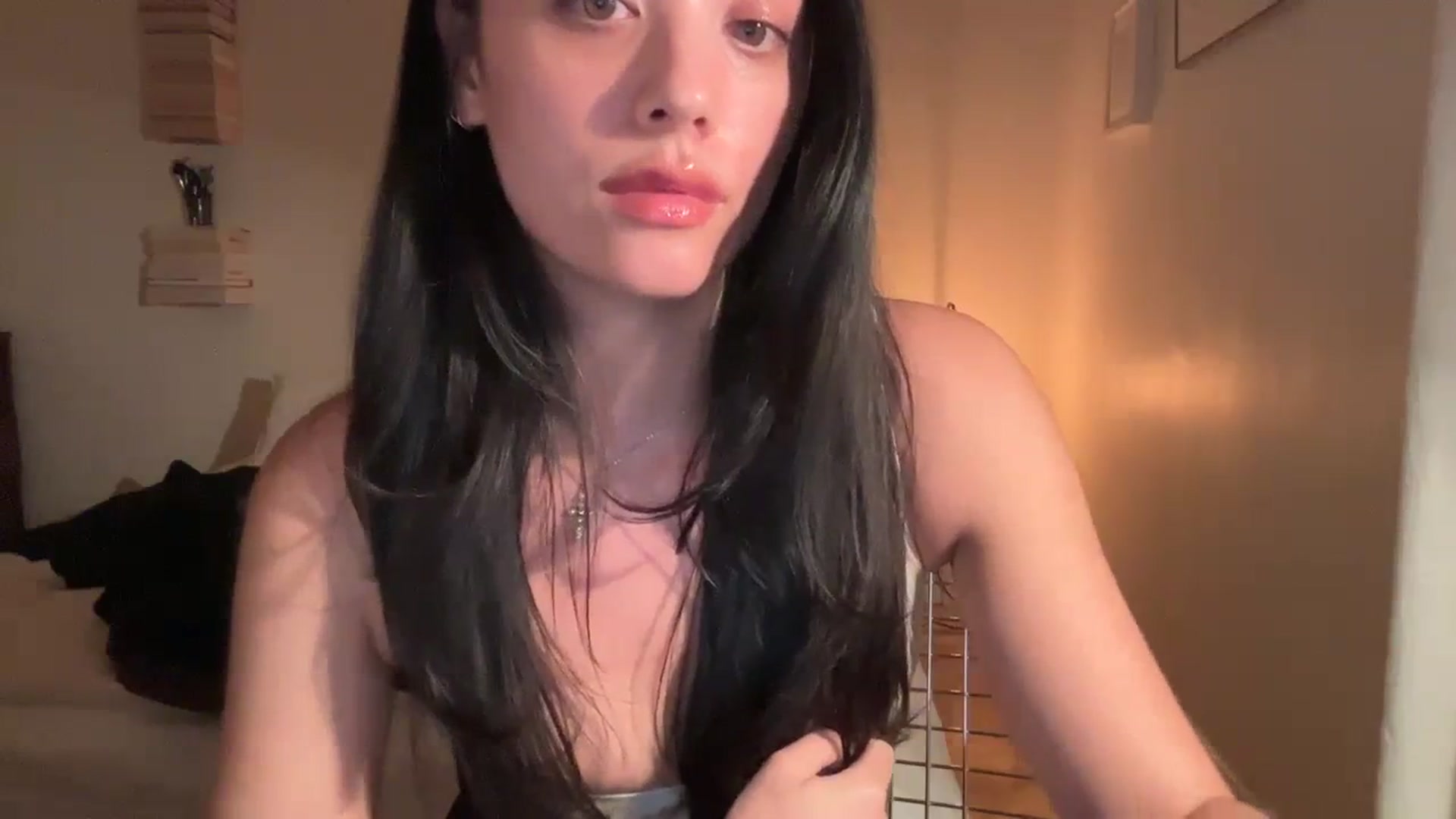 Gallery image thumbnail from risingsiren's myfreecams stream on, 03/04/2024, 24:15 image 17 of 20