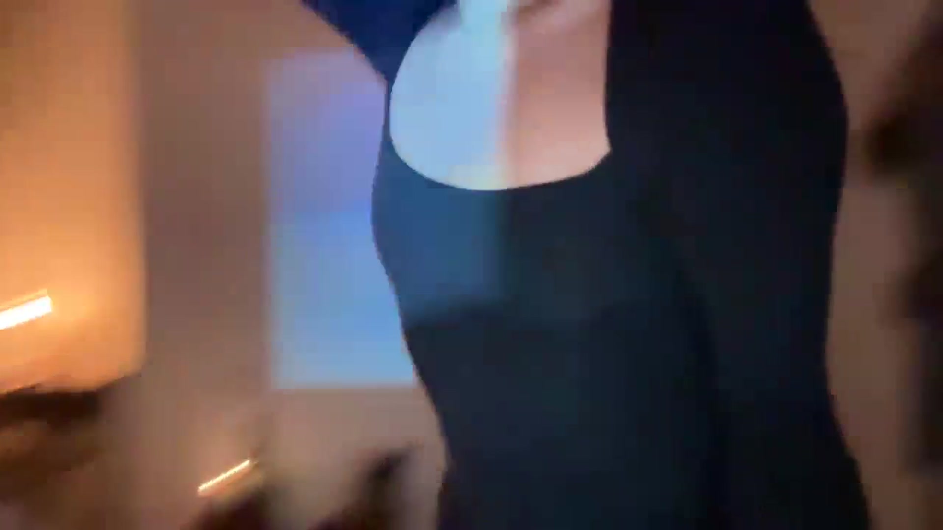 Gallery image thumbnail from risingsiren's myfreecams stream on, 03/23/2024, 02:56 image 8 of 20