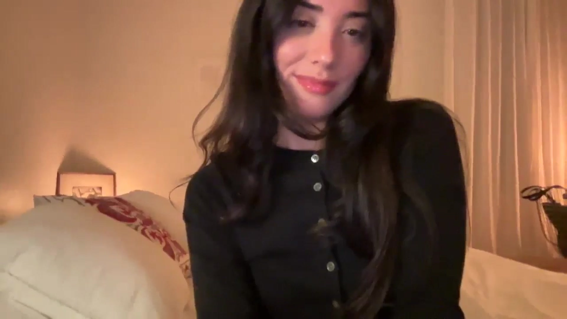Gallery image thumbnail from risingsiren's myfreecams stream on, 05/04/2024, 01:12 image 19 of 20
