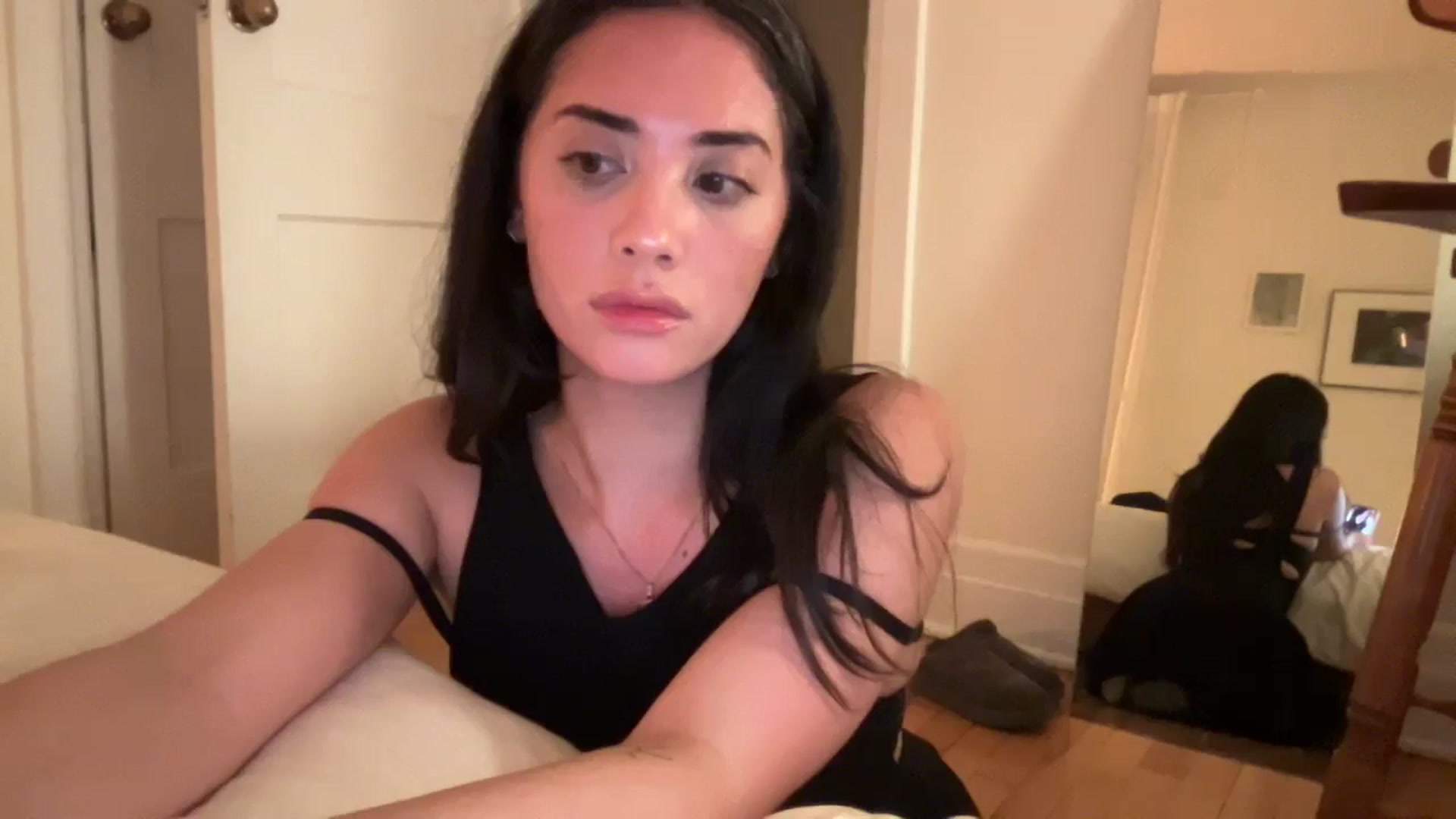 Gallery image thumbnail from risingsiren's myfreecams stream on, 05/04/2024, 02:10 image 3 of 20