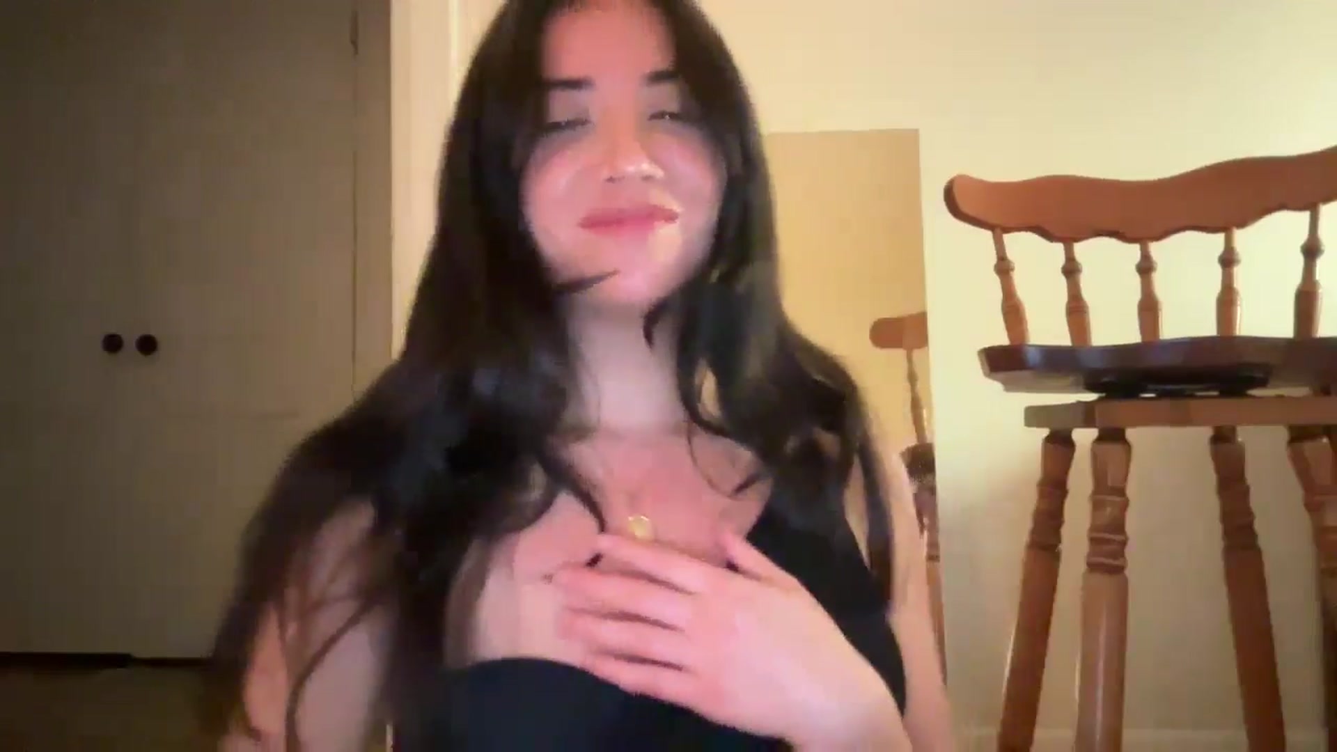 Gallery image thumbnail from risingsiren's myfreecams stream on, 05/04/2024, 02:10 image 9 of 20