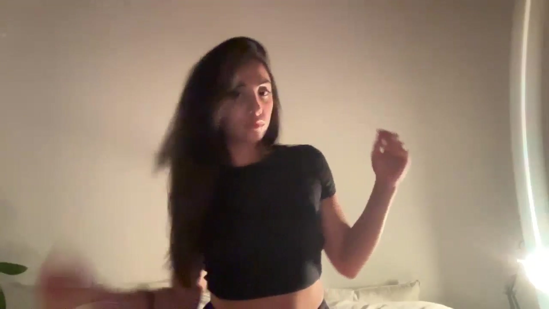 Gallery image thumbnail from risingsiren's myfreecams stream on, 08/25/2024, 01:42 image 2 of 20