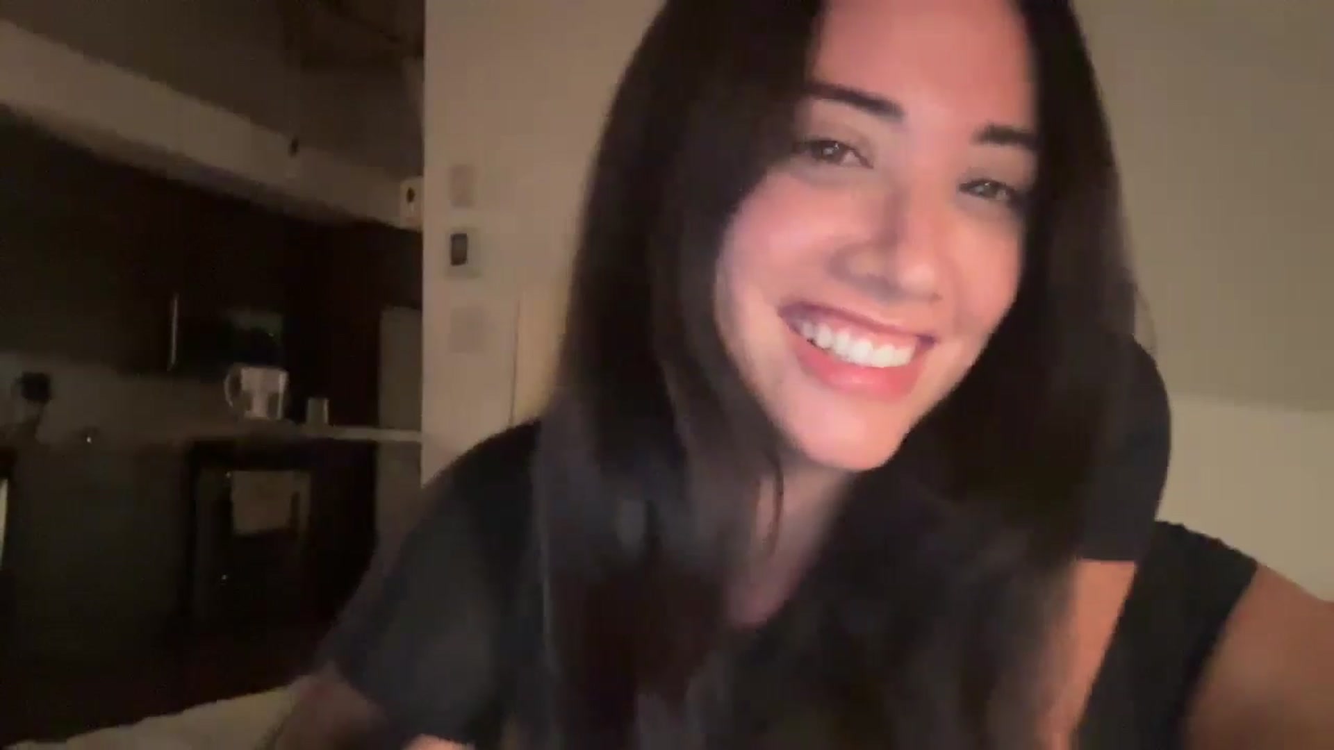 Gallery image thumbnail from risingsiren's myfreecams stream on, 08/25/2024, 01:42 image 17 of 20