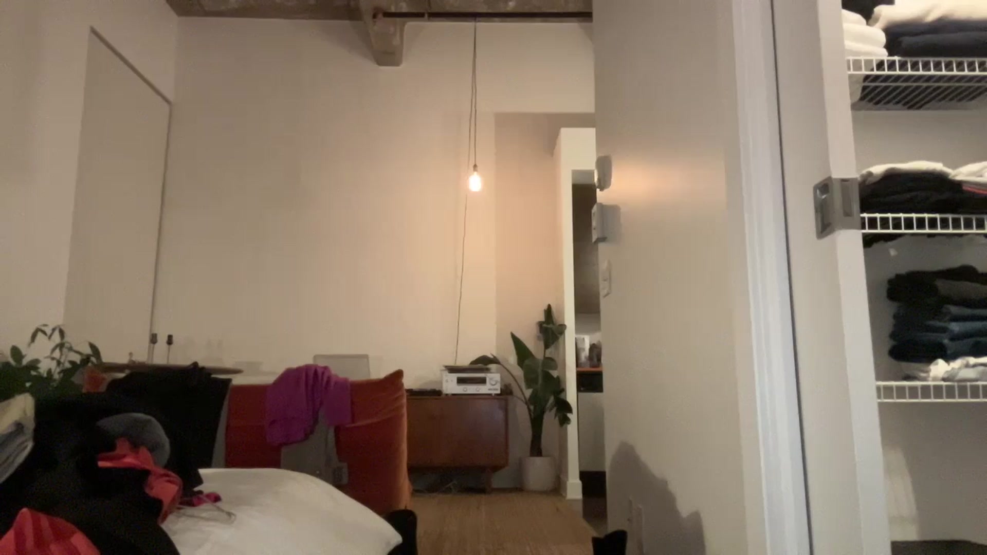 Gallery image thumbnail from risingsiren's myfreecams stream on, 10/13/2024, 24:54 image 14 of 20