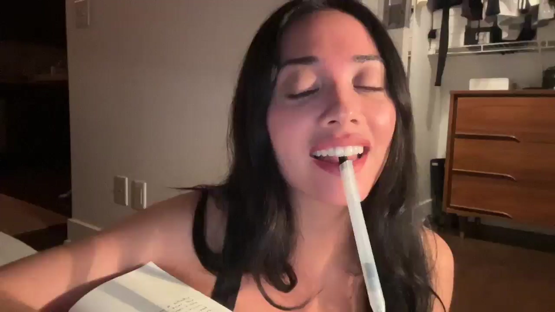 Gallery image thumbnail from risingsiren's myfreecams stream on, 11/30/2024, 05:34 image 6 of 20
