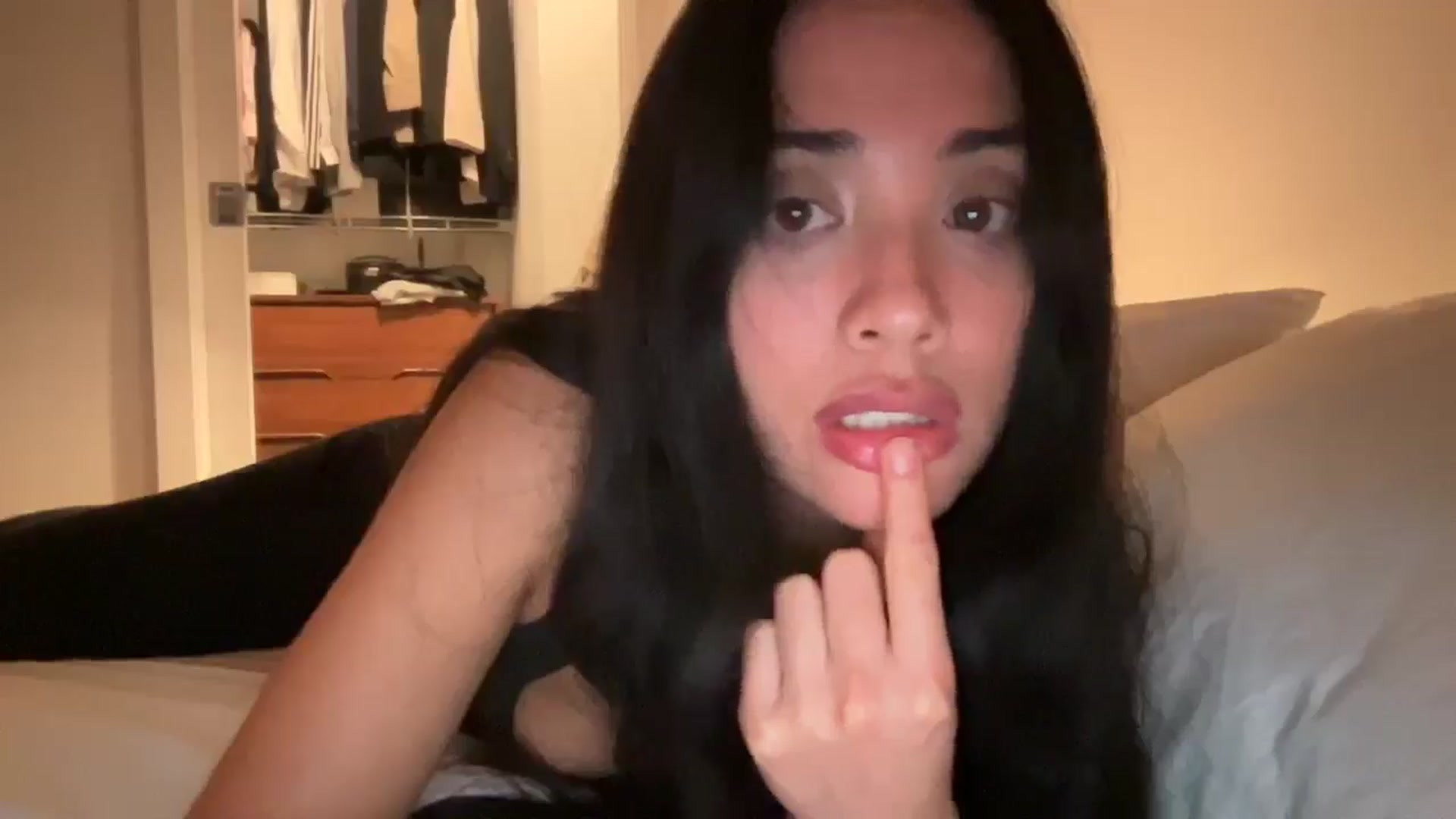 Gallery image thumbnail from risingsiren's myfreecams stream on, 11/30/2024, 05:34 image 12 of 20
