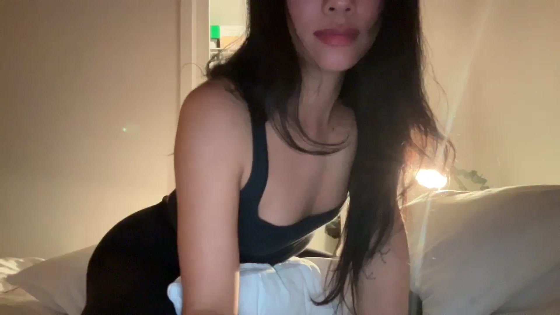Gallery image thumbnail from risingsiren's myfreecams stream on, 11/30/2024, 05:34 image 15 of 20
