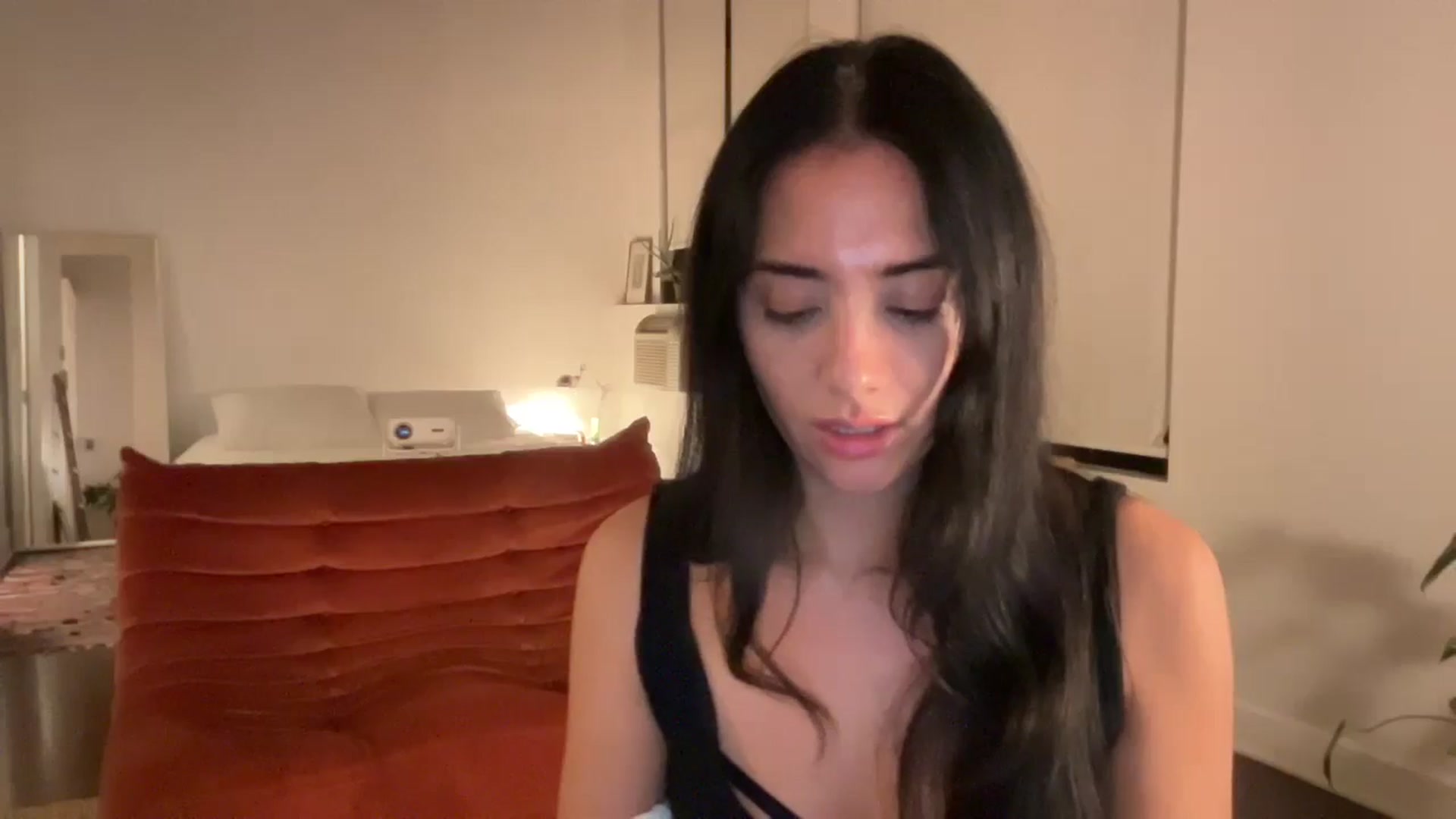 Gallery image thumbnail from risingsiren's myfreecams stream on, 12/14/2024, 04:12 image 10 of 20