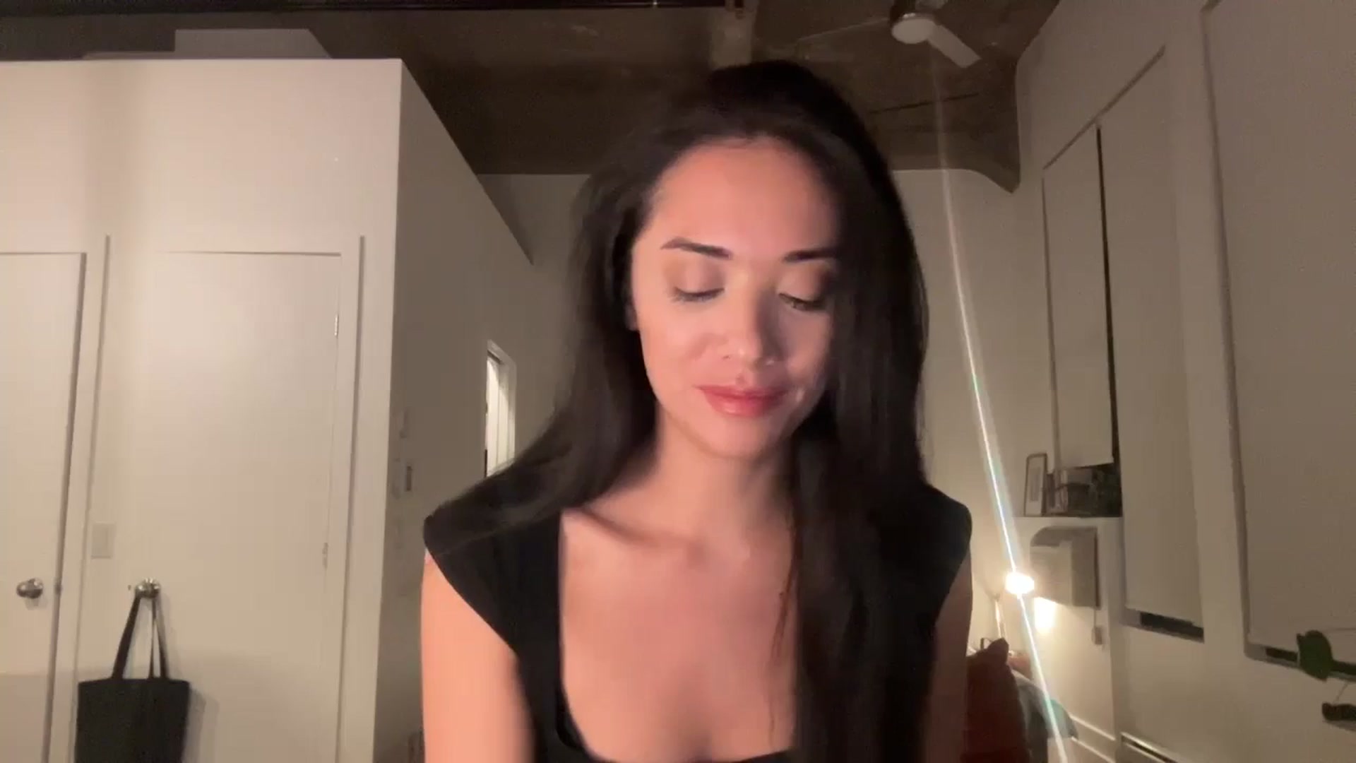 Gallery image thumbnail from risingsiren's myfreecams stream on, 01/05/2025, 03:06 image 7 of 20