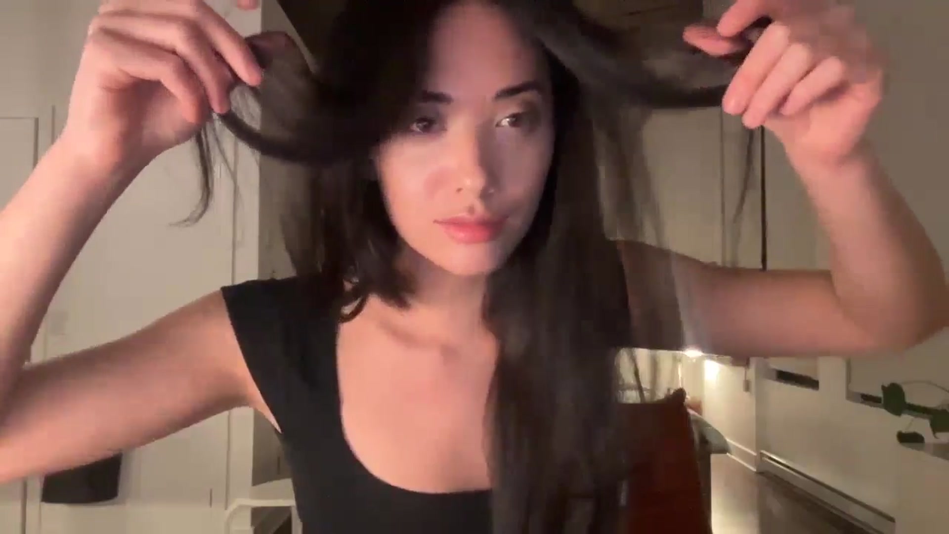 Gallery image thumbnail from risingsiren's myfreecams stream on, 01/05/2025, 03:06 image 16 of 20