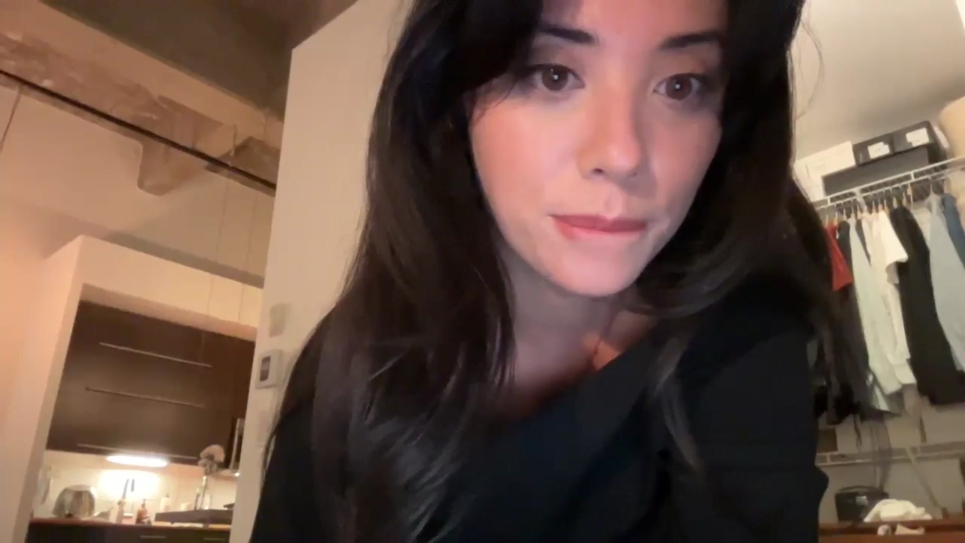 Gallery image thumbnail from risingsiren's myfreecams stream on, 01/26/2025, 03:29 image 6 of 20