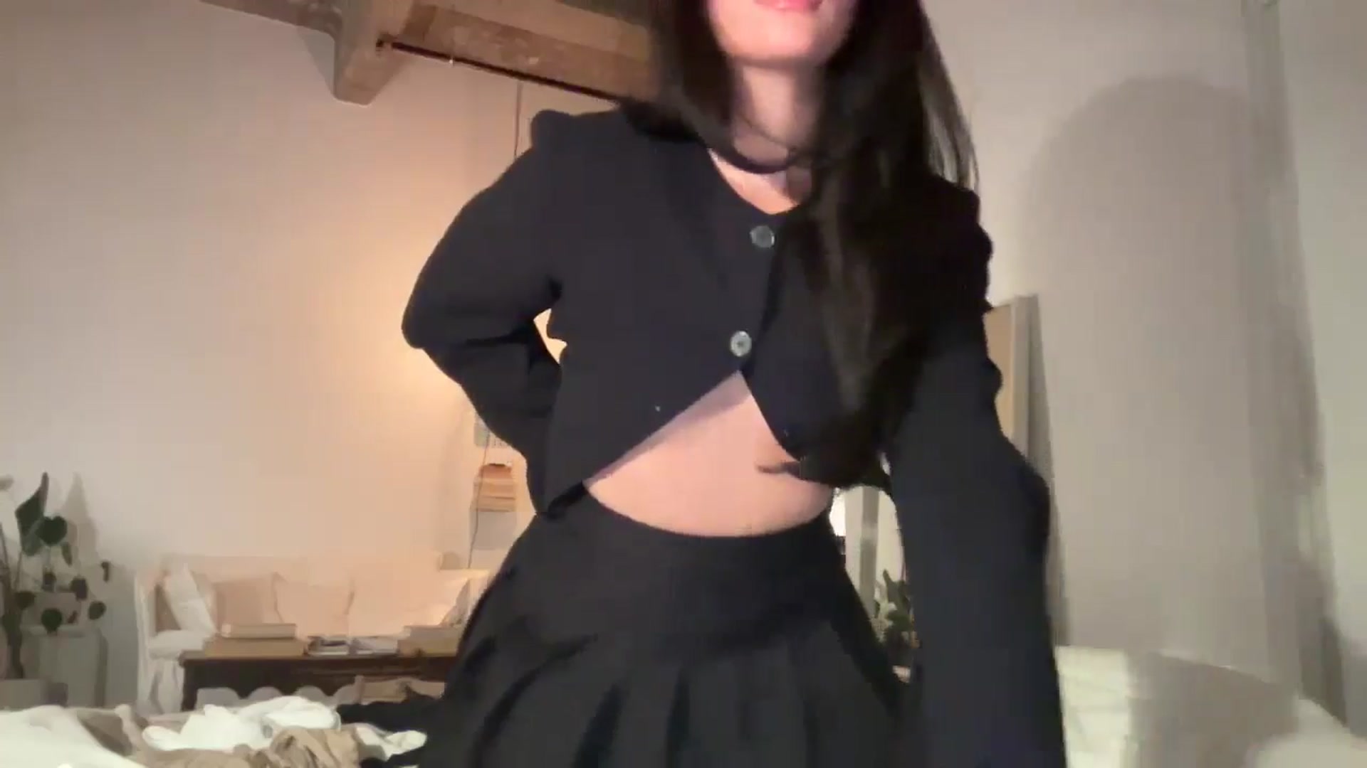 Gallery image thumbnail from risingsiren's myfreecams stream on, 02/15/2025, 04:43 image 14 of 20