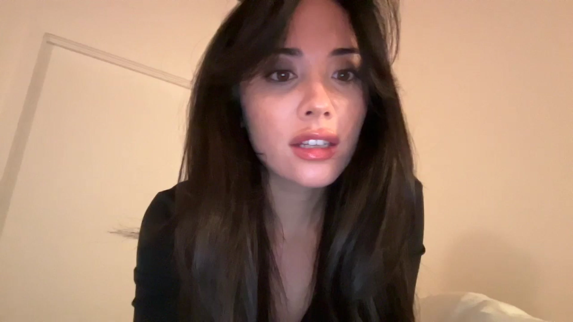 Gallery image thumbnail from risingsiren's myfreecams stream on, 02/15/2025, 04:43 image 1 of 20