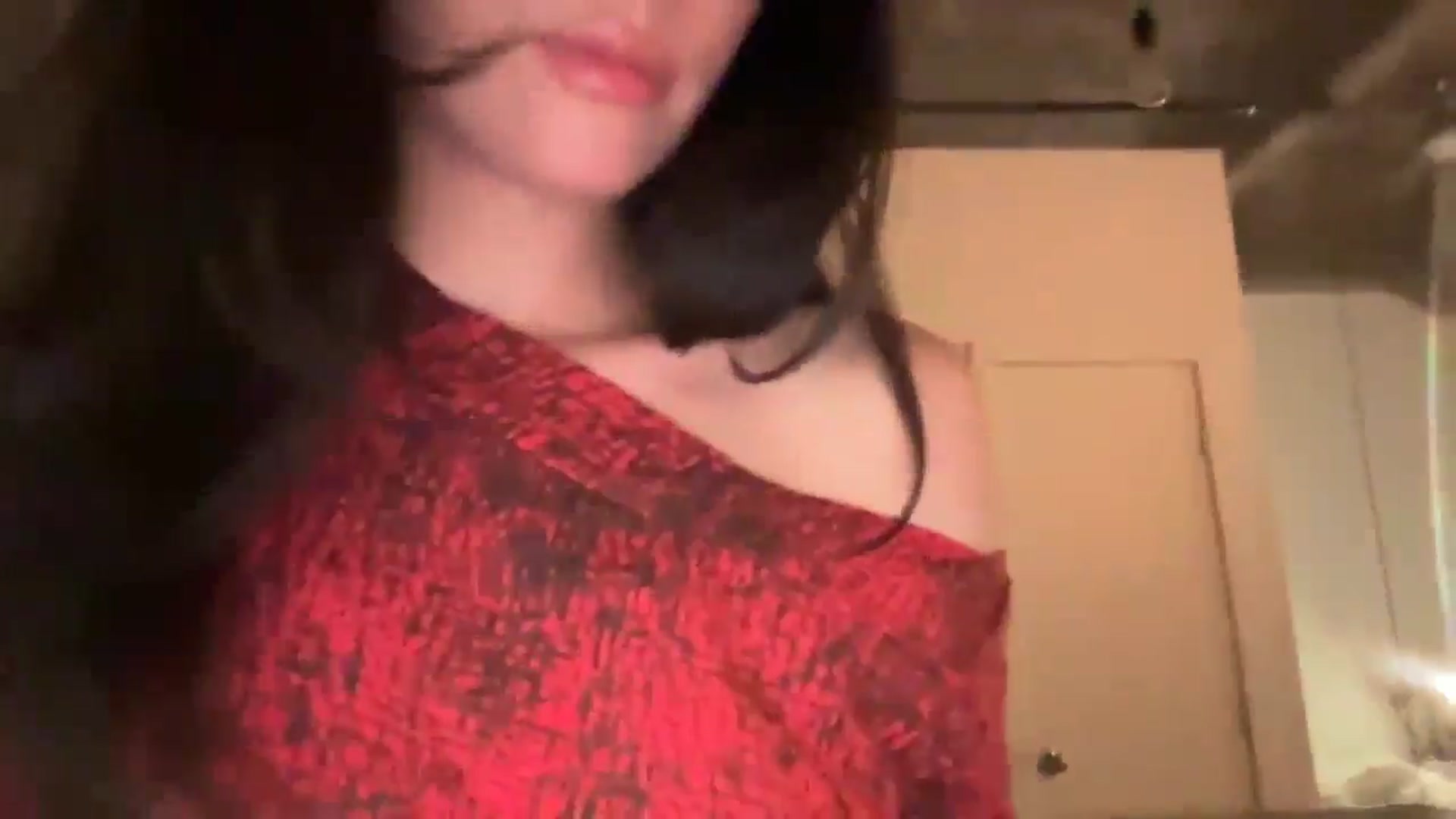 Gallery image thumbnail from risingsiren's myfreecams stream on, 02/15/2025, 04:43 image 6 of 20